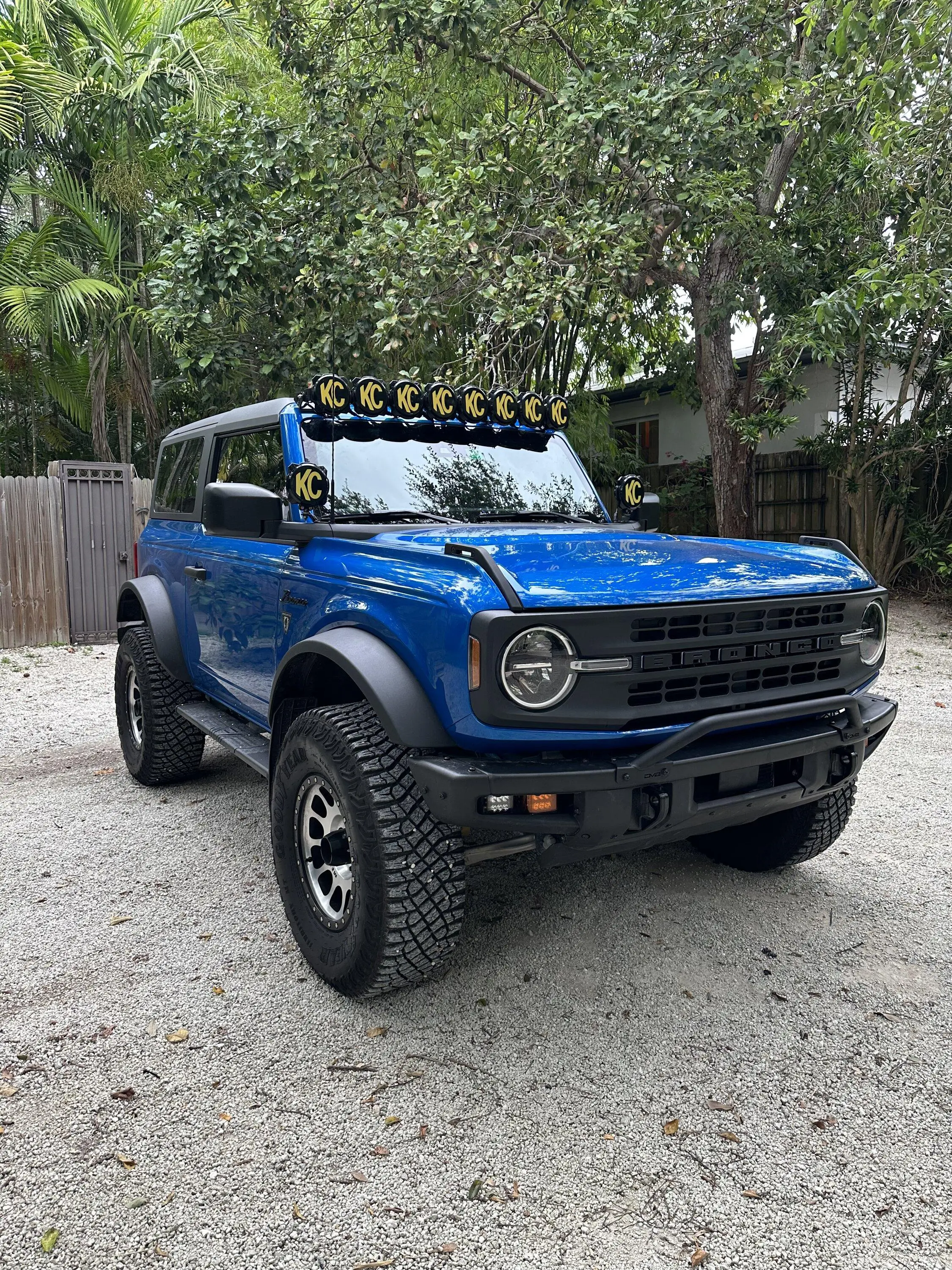 Ford Bronco KC Light Bar Installed But Causing Soft Top Flapping. Any Fixes? 4AC2F37D-2DD4-4197-BA5B-F9D714ADCE75