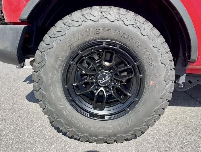 Ford Bronco RTR EVO 6 Wheels 98622EFD-E2BD-45B3-BCA0-385E134CF5C2