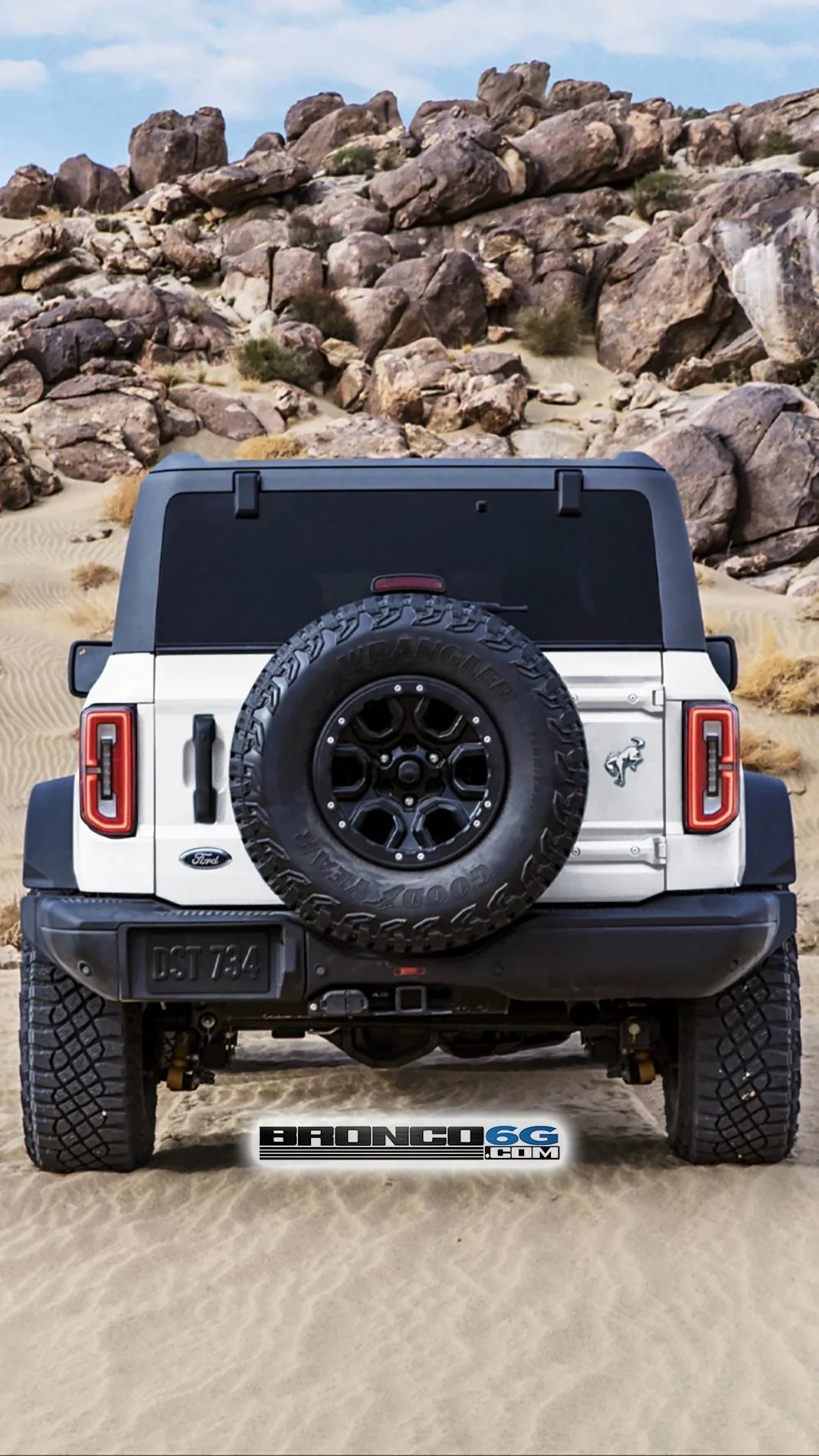 Ford Bronco Bronco Sasquatch Rear Rendered in Production And Other Colors 2021-bronco-rear-oxford-white_render_rear-jpg