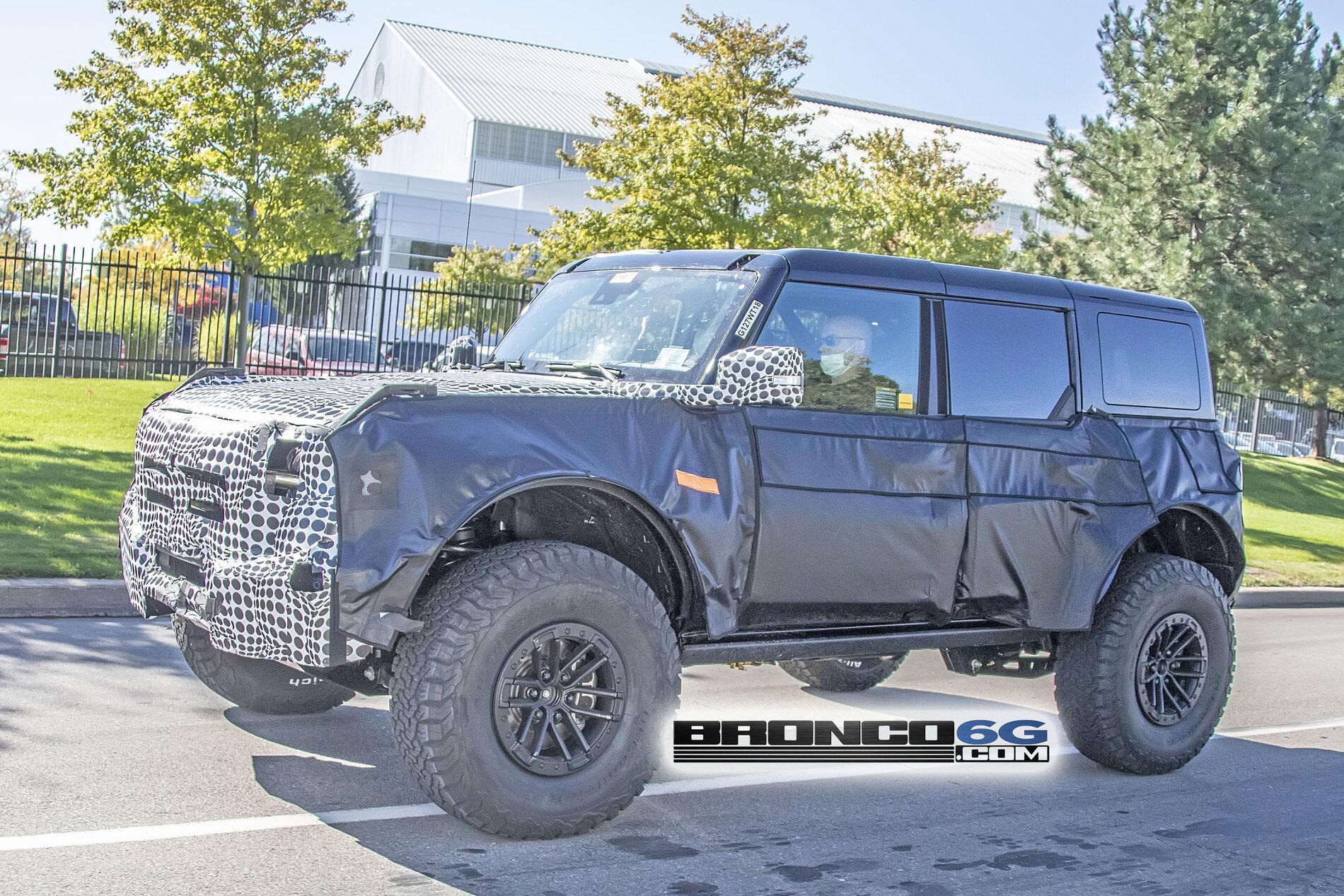 Ford Bronco Bronco Warthog Prototype Spied On Raptor 17" Bead Lock Wheels Bronco_Warthog_RaptorBeadlock.g04.Bronco_Warthog_6G.com