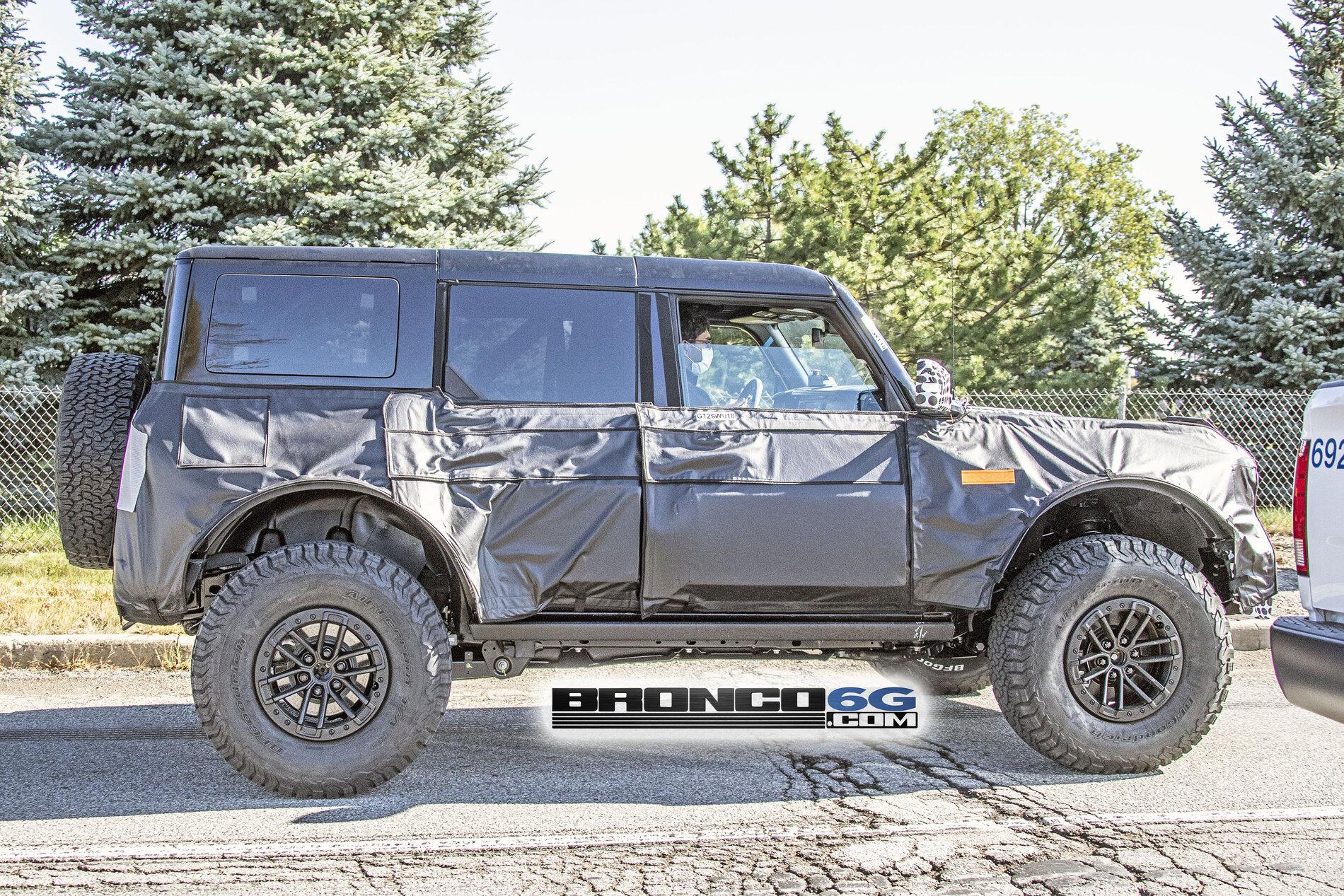 Ford Bronco Bronco Warthog Prototype Spied On Raptor 17" Bead Lock Wheels Bronco_Warthog_RaptorBeadlock.g11.Bronco_Warthog_6G.com