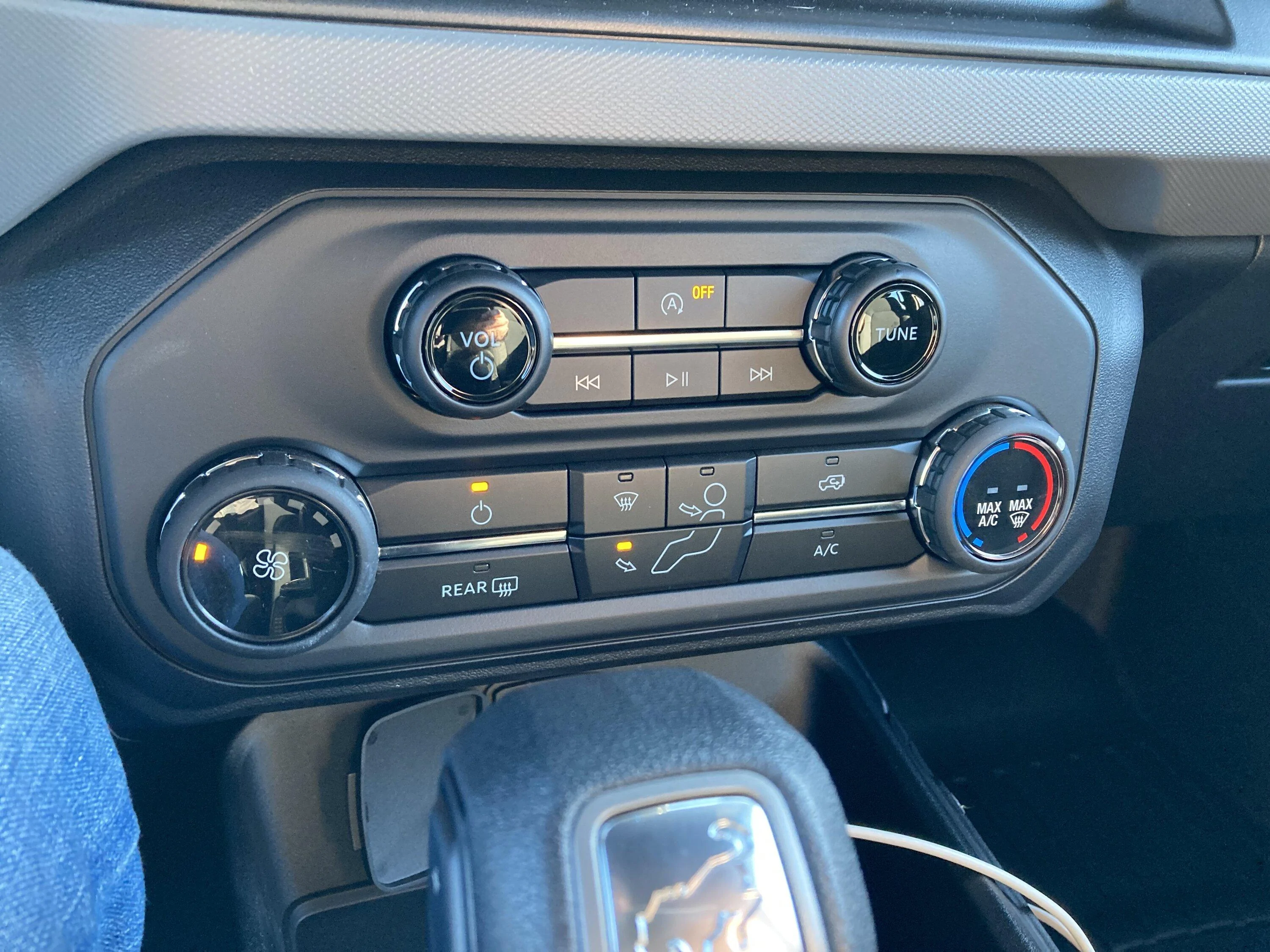 Ford Bronco Temperature Blend Knob F74DF9F5-AB7C-432C-8F94-5E5B05F76D55