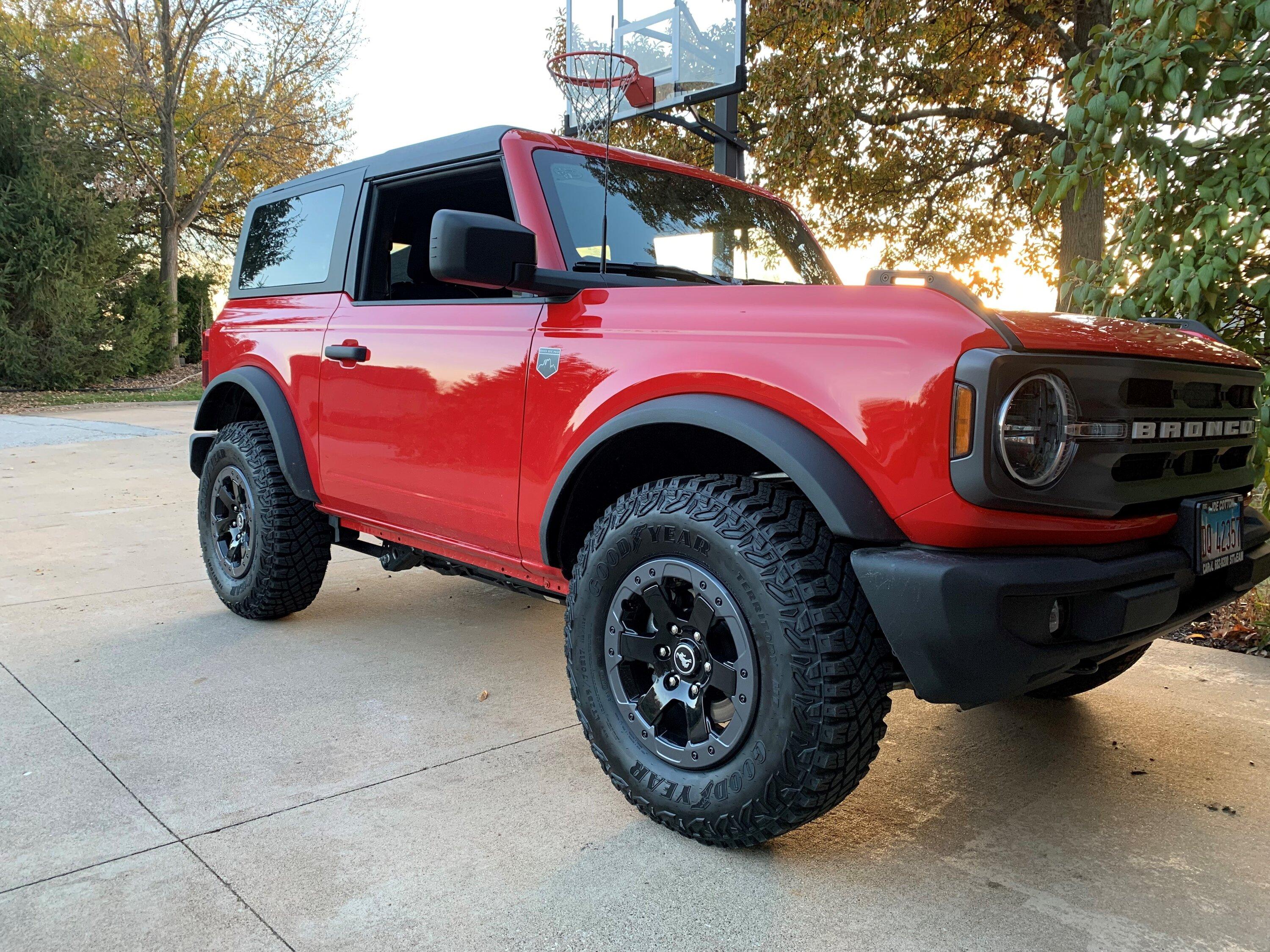 Ford Bronco RACE RED Bronco Club Dennis Bronco 1