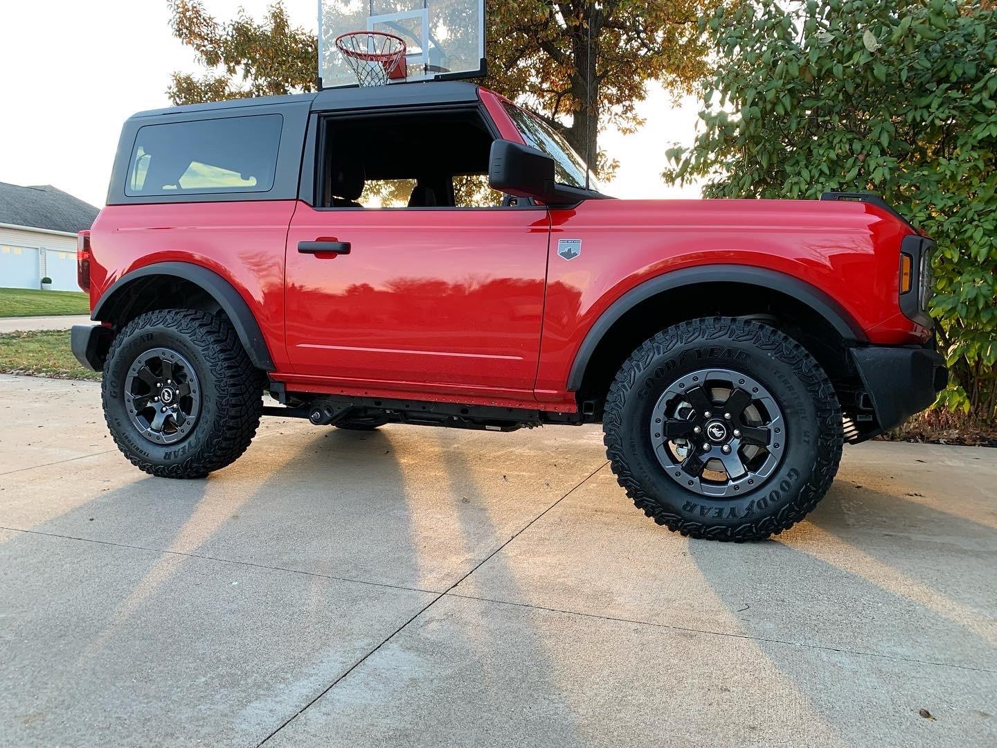 Ford Bronco RACE RED Bronco Club dennis bronco 3