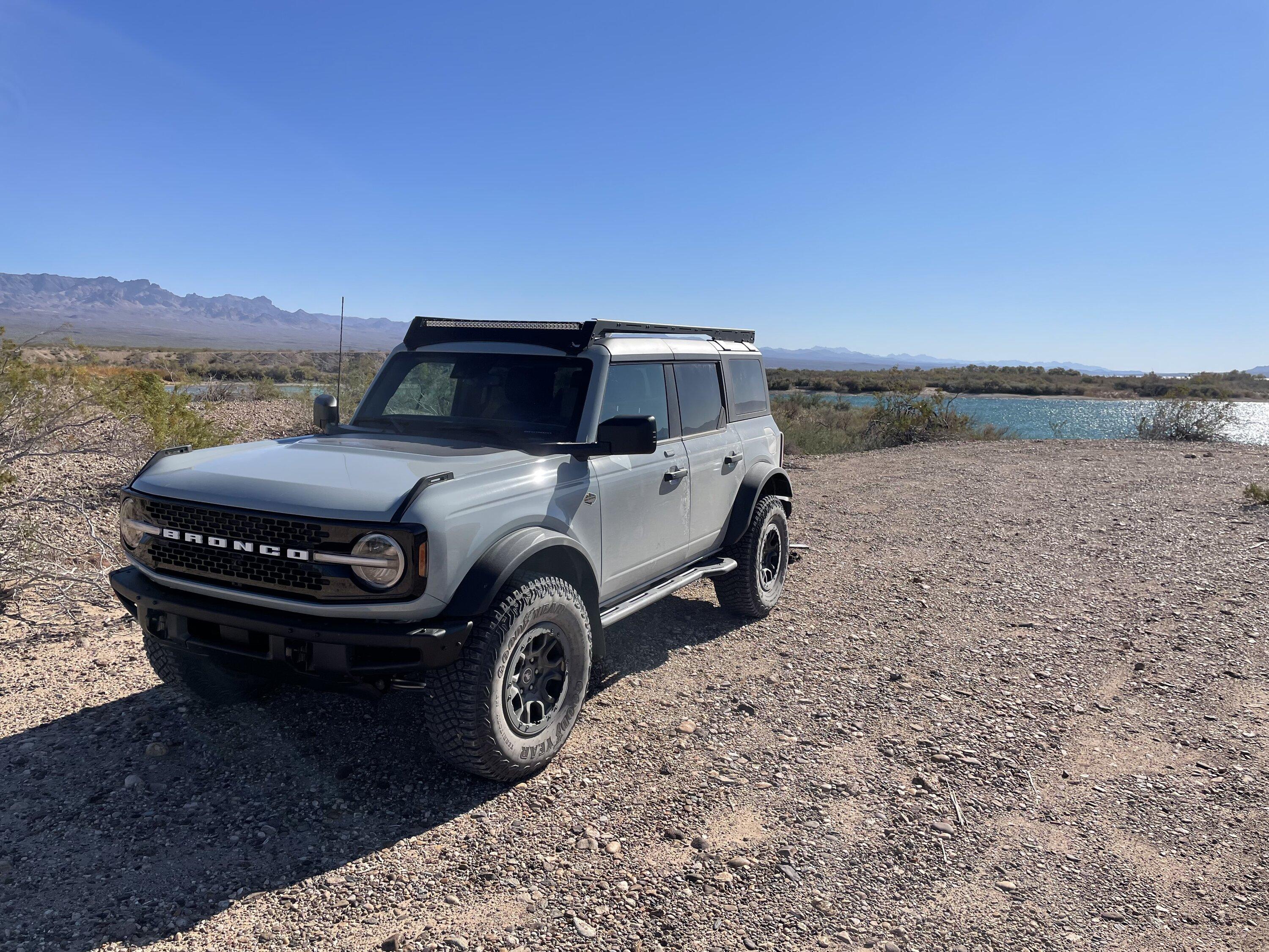 Ford Bronco CACTUS GRAY Bronco Club IMG-6574
