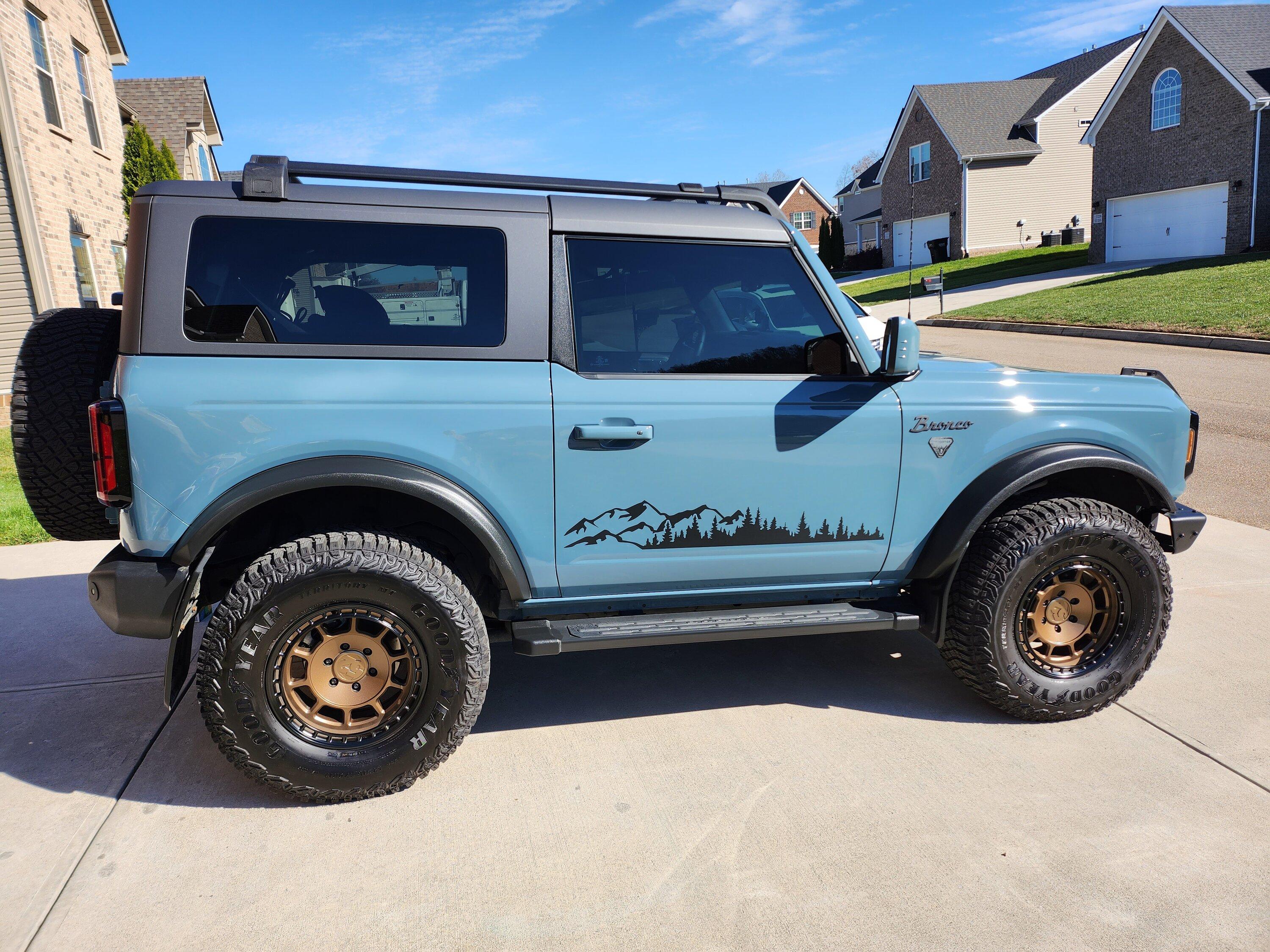 Ford Bronco Bronco Team 2 door. 20221121_122644