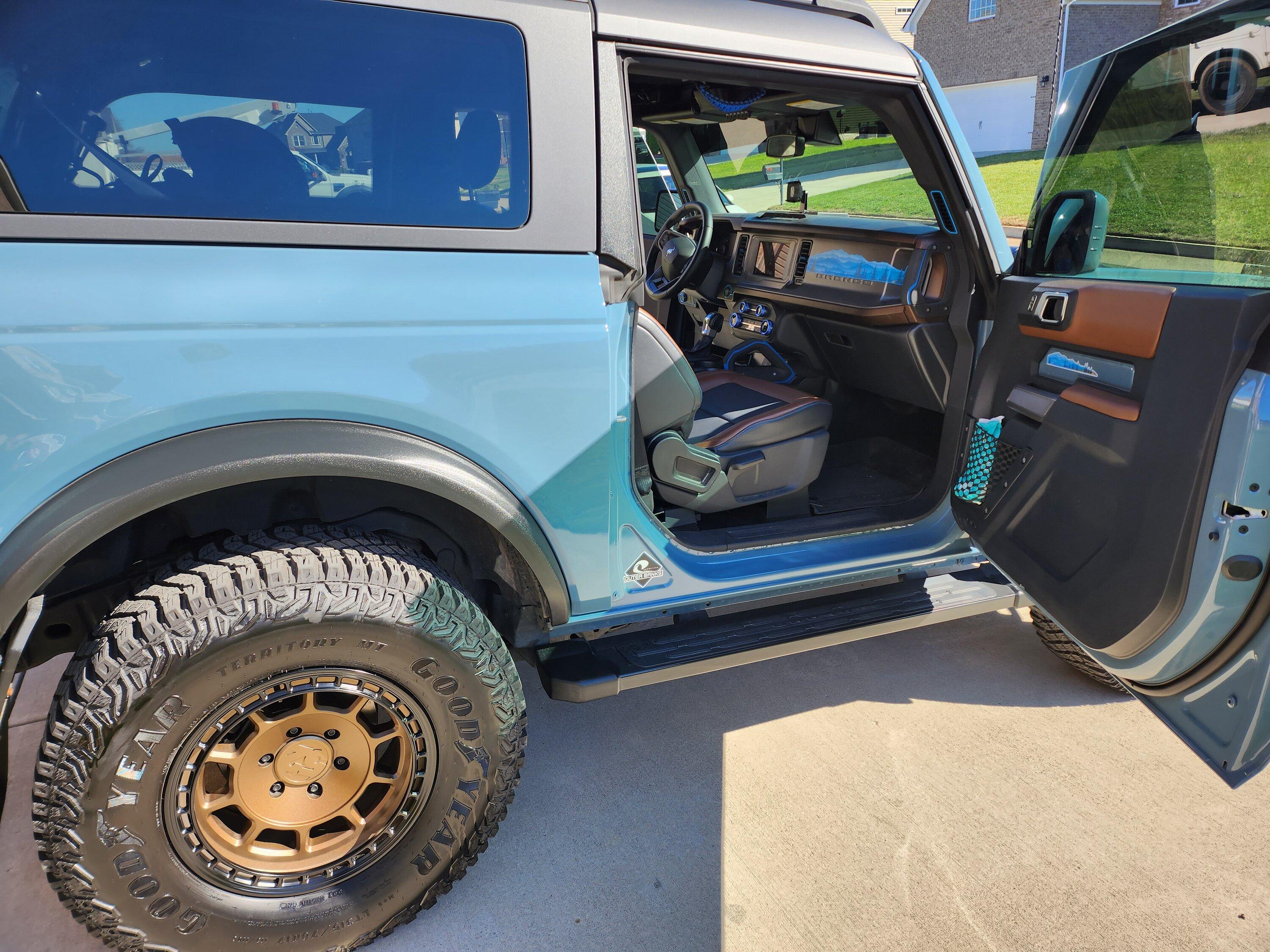 Ford Bronco Bronco Team 2 door. 20221121_122717