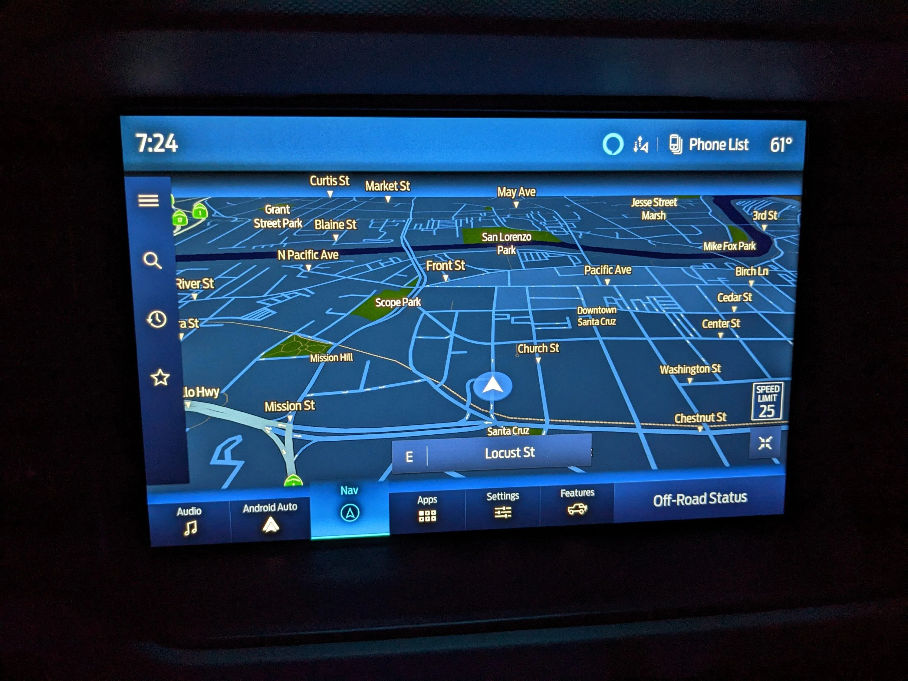 Ford Bronco 12" touch screen - how to remove side tile area? PXL_20221122_032438216