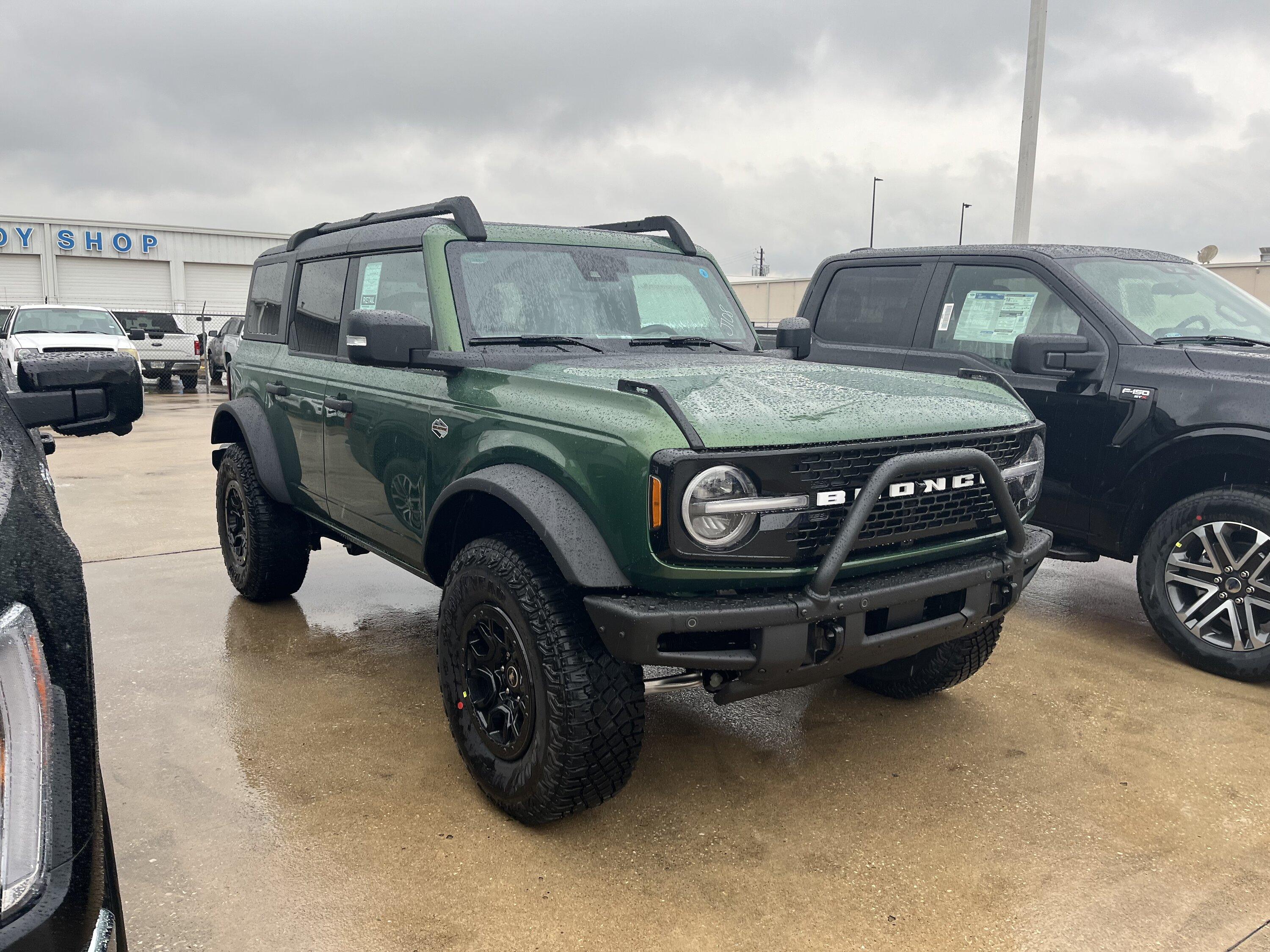 Ford Bronco 10/31/2022 build week group C215A8BC-F024-41DE-95B5-8957E934A9D2