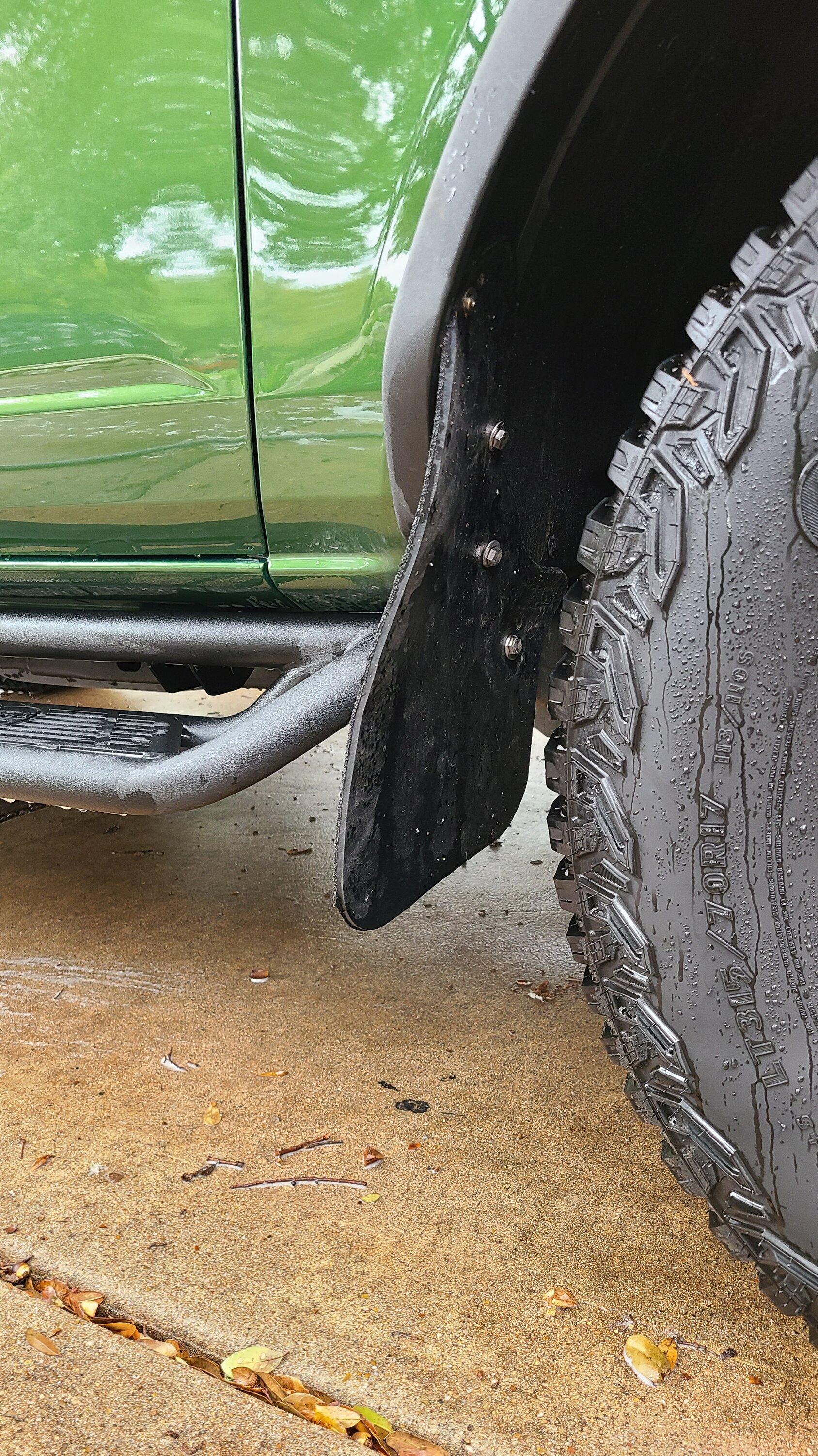 Ford Bronco Havoc F/R bumpers, Hooke Road step rails, Rigid lights, Antenna delete, Custom heavy mud flaps...exterior mods complete! 20221120_095442