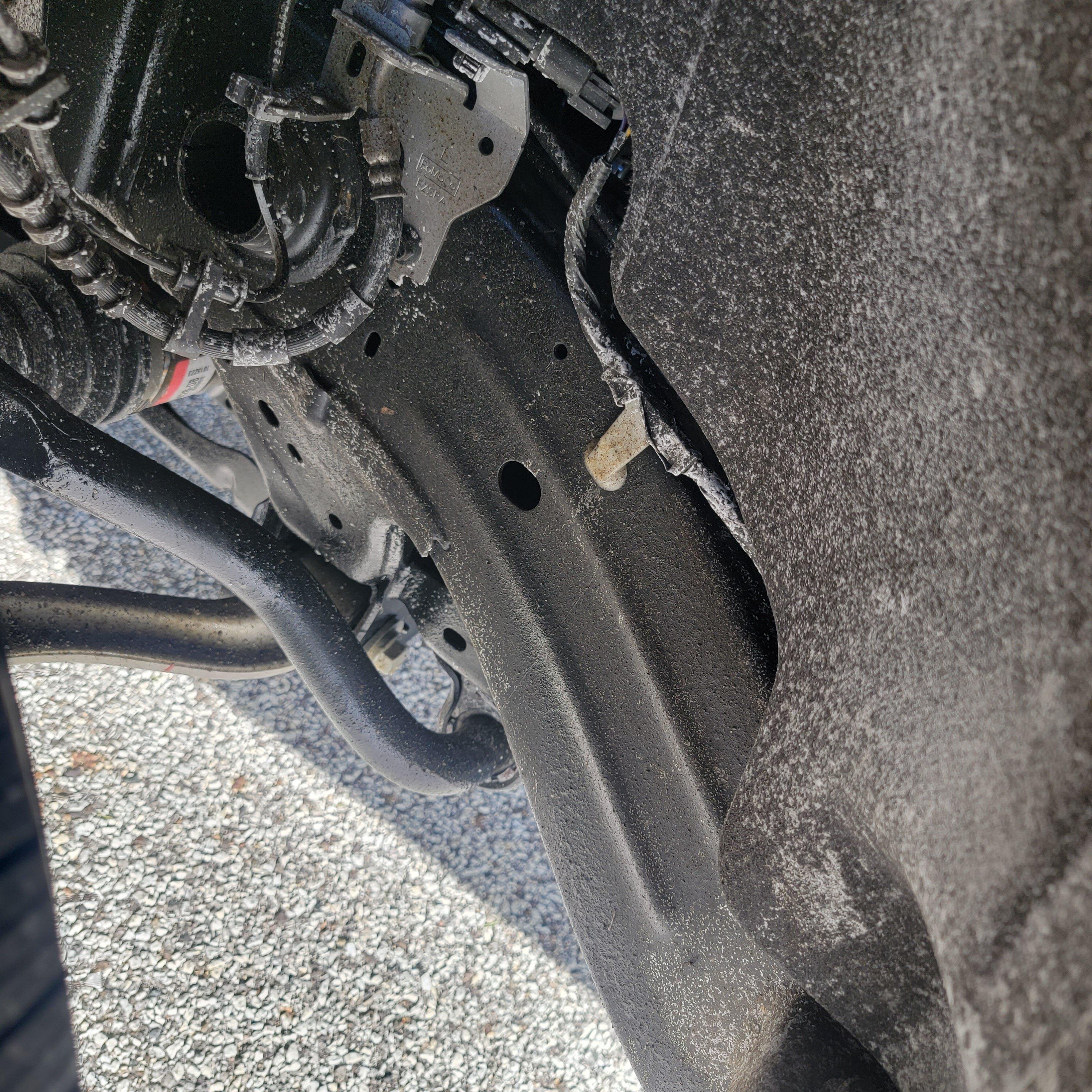 Ford Bronco Rust proofing using NEW PB Blaster Surface Shield & T9 -- DIY & Result Photos 20221121_134412