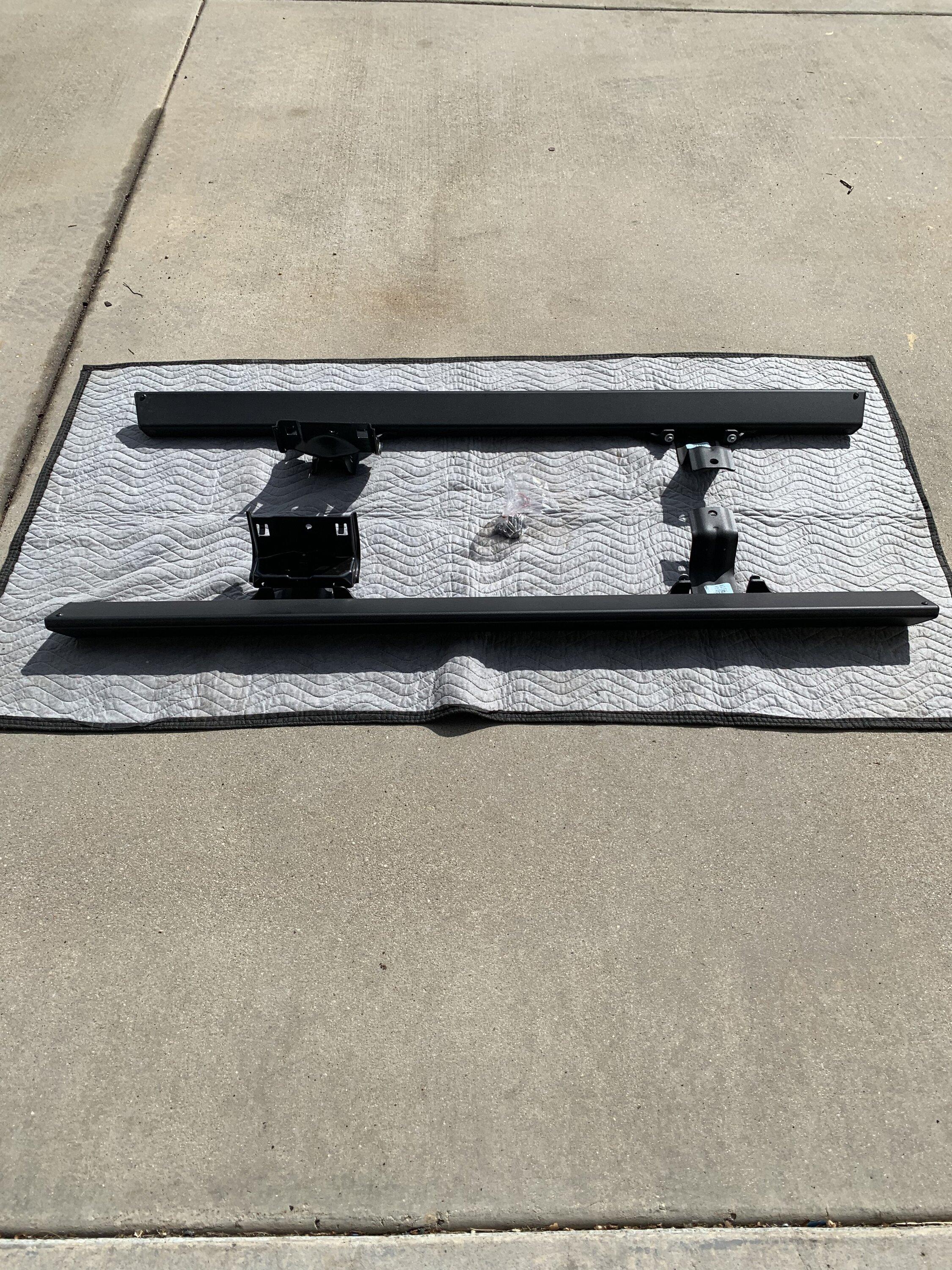 Ford Bronco 2 Door rock rails oem 690285E4-6954-4390-BF6B-8ACA4B199FC6