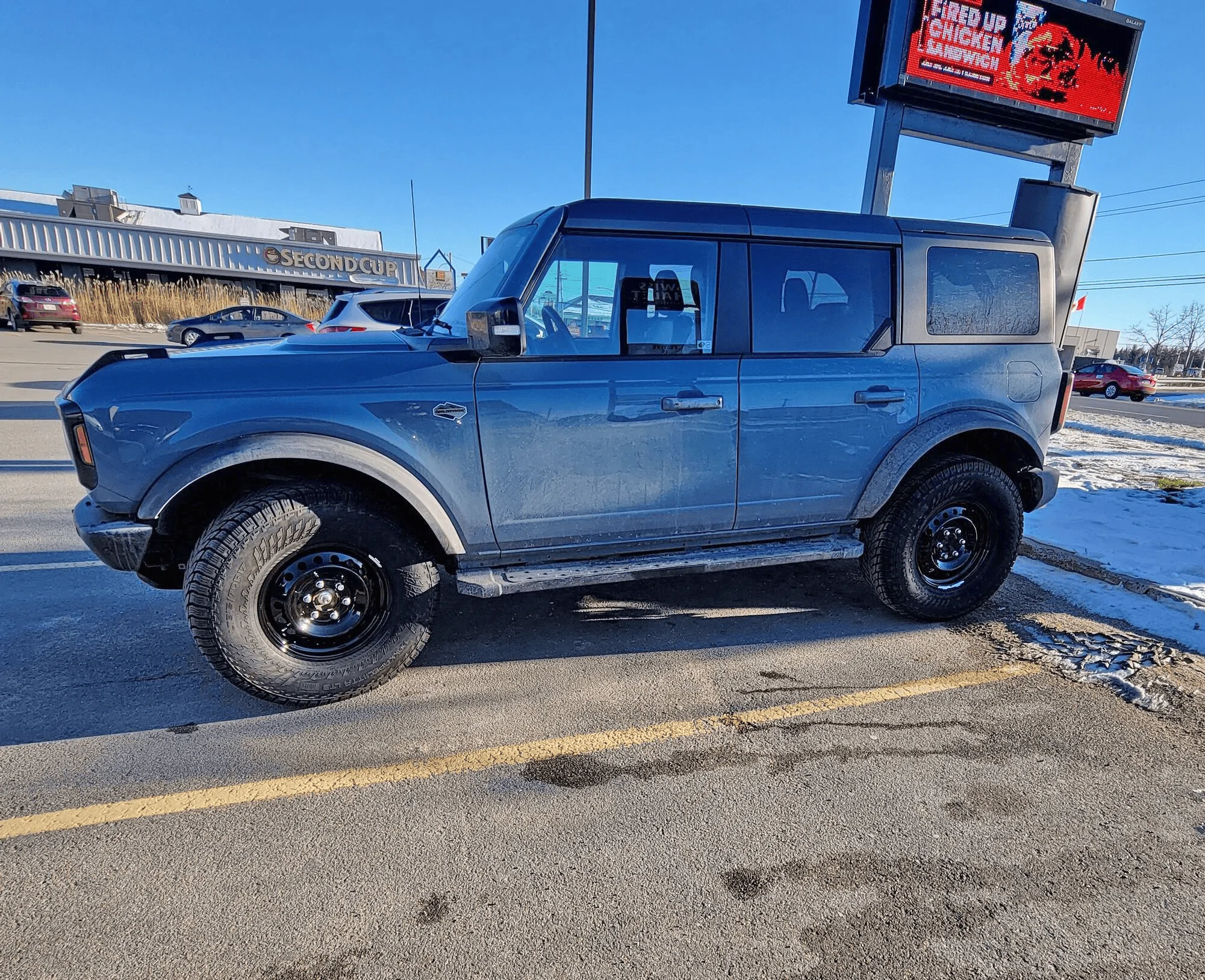 Ford Bronco 35" Nokian Snow Tires Mounted on Wildtrak Bronco 20221122_145519