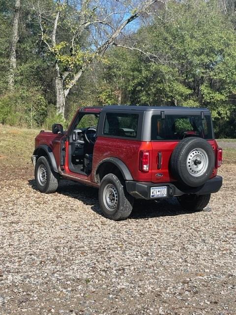 Ford Bronco 2 door base non-sasquatch pics hp1