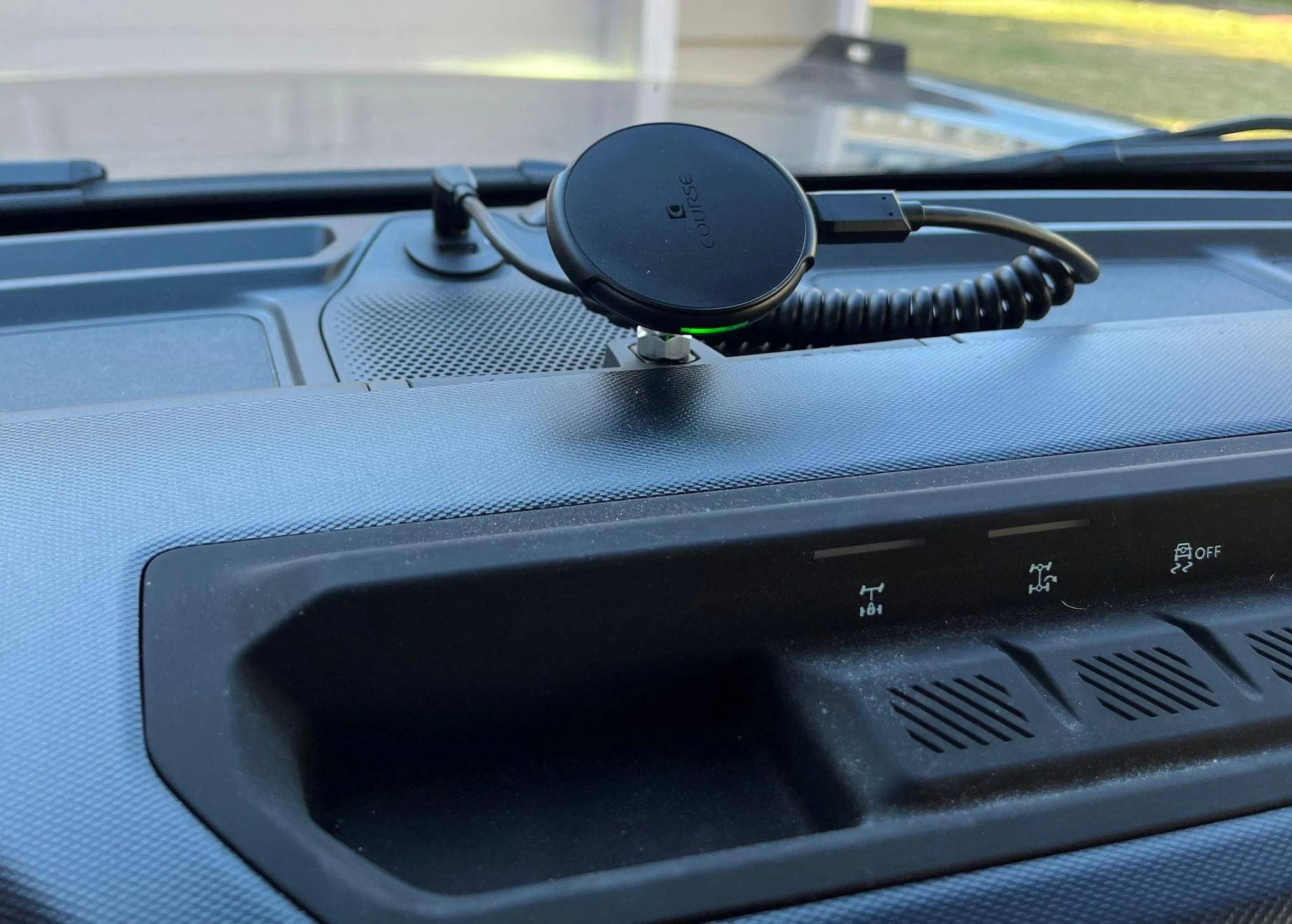 Ford Bronco Finally, a Magsafe charging setup I like... 11