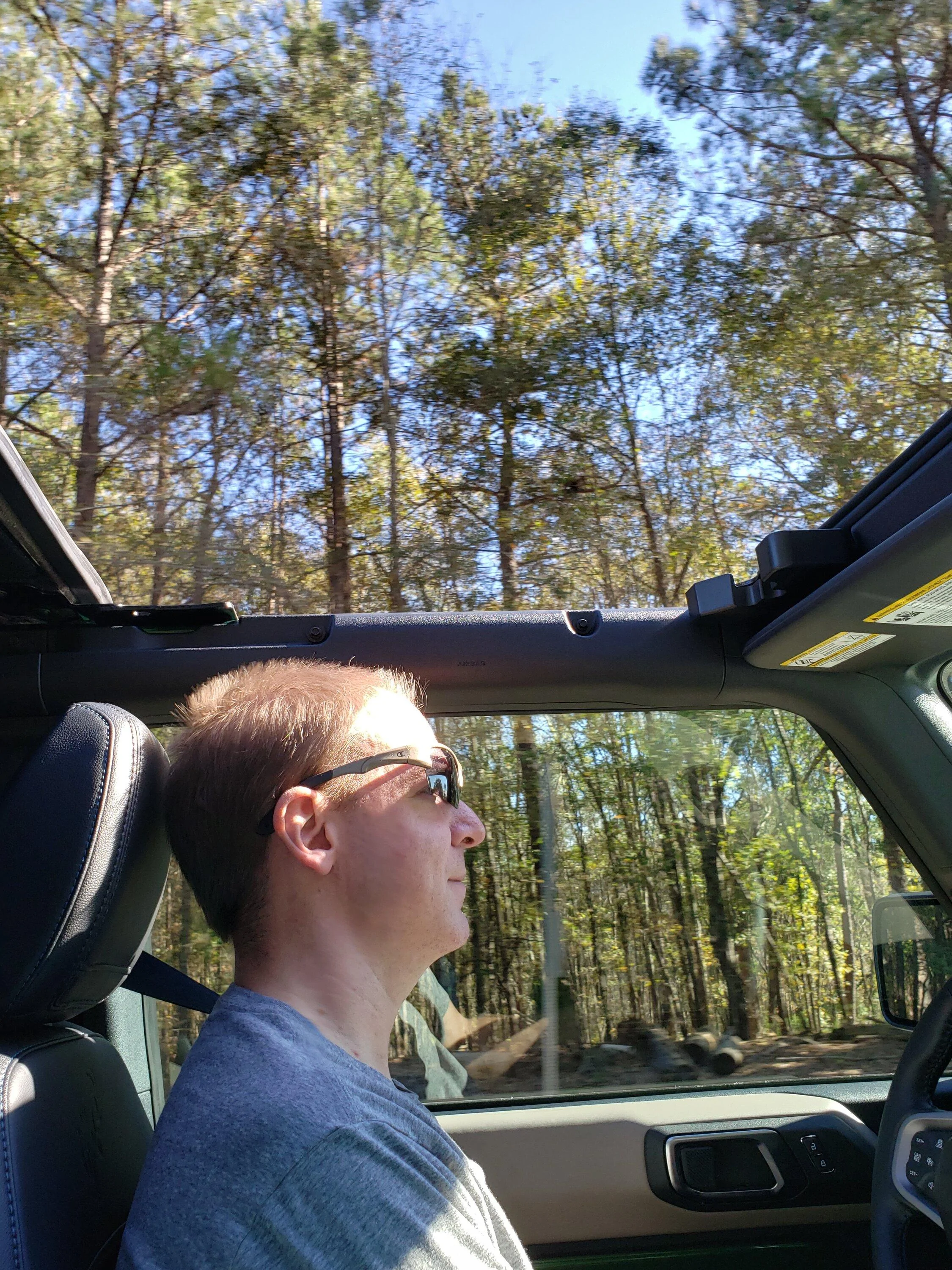 Ford Bronco build week 10/24 Bronco top off