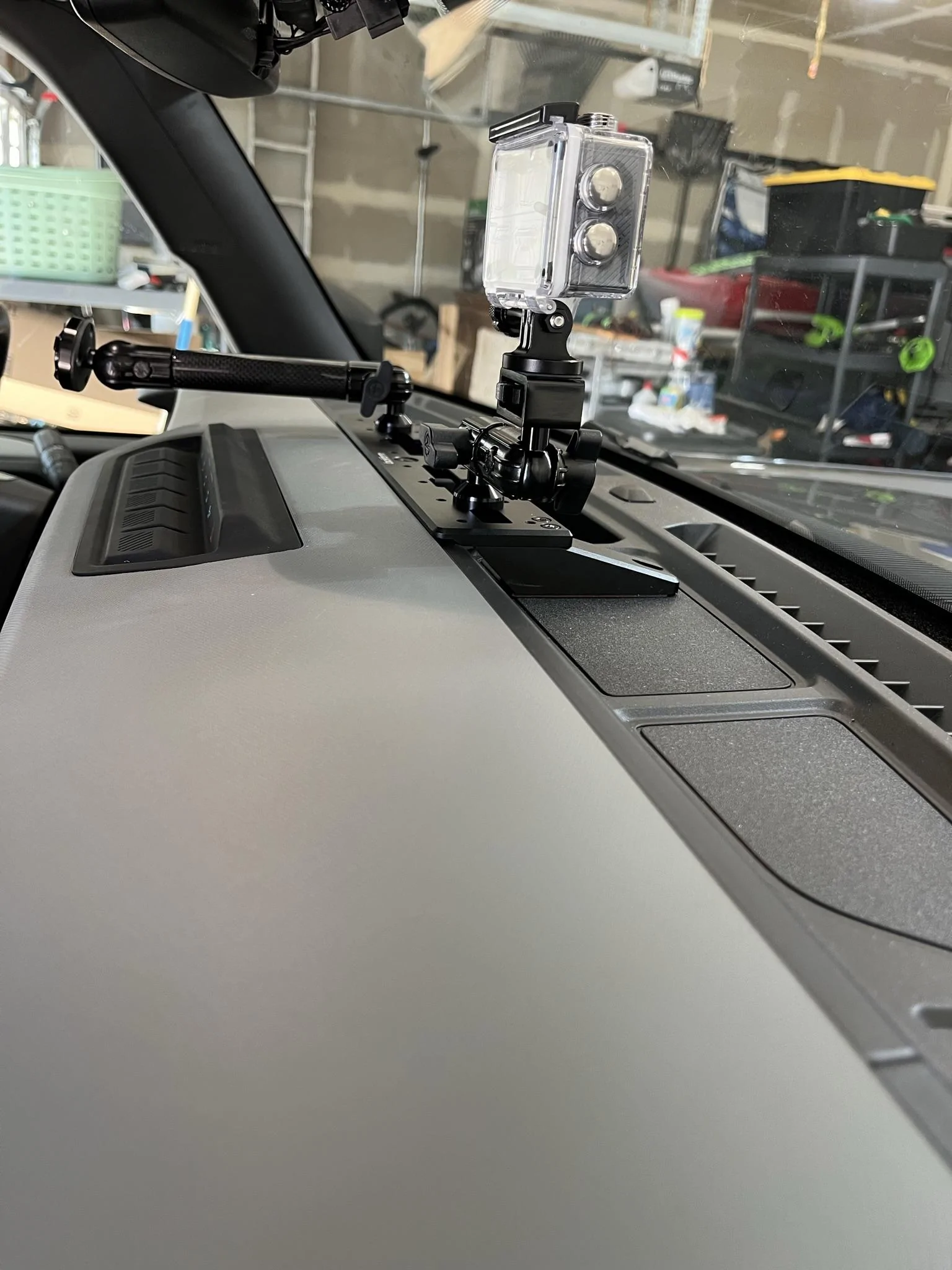 Ford Bronco Device Holder - 67Design vs BulletPoint Mounting ? BE086393-3EB9-4B1C-AAC7-141B8A3D9EC3