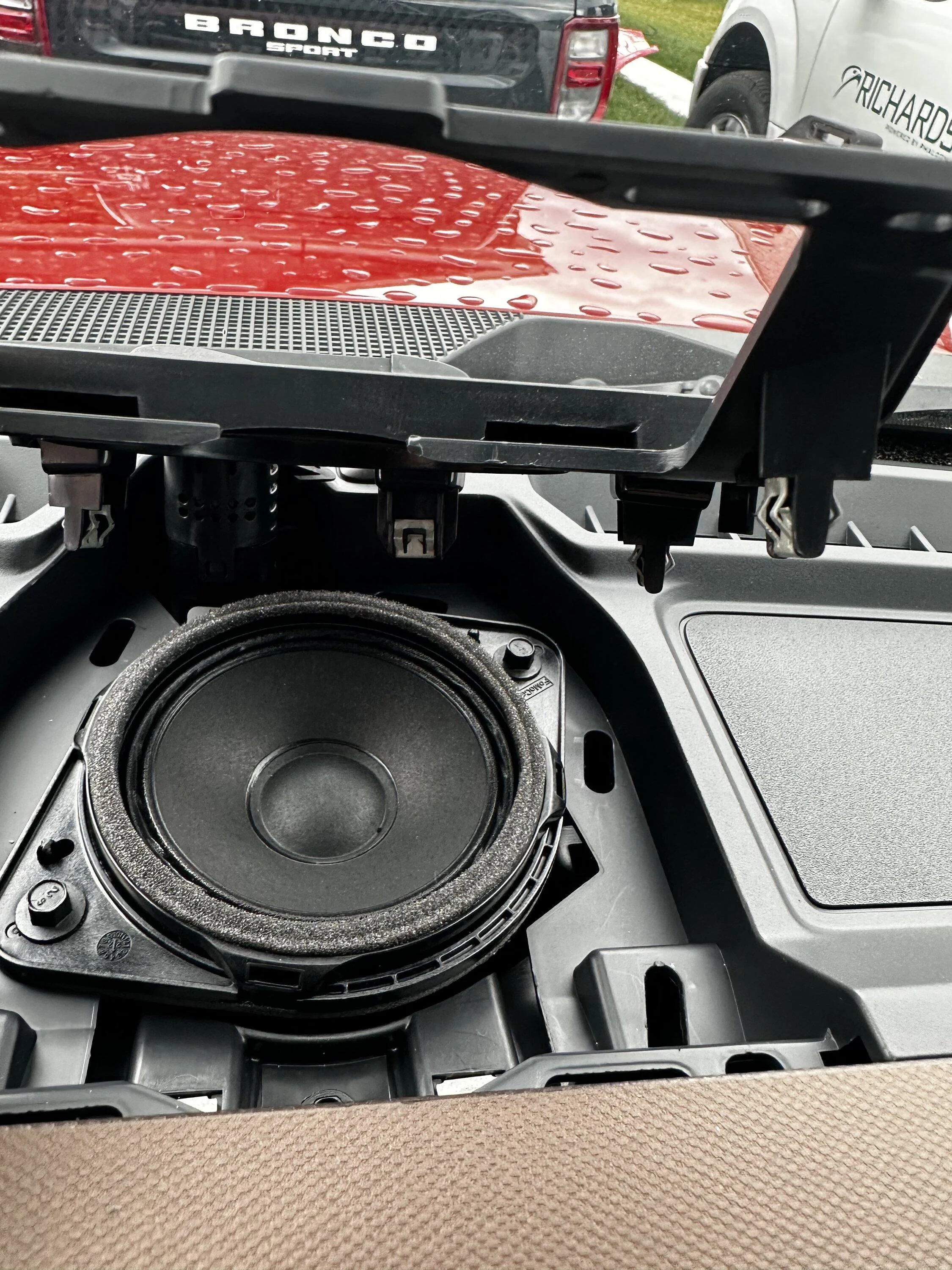 Ford Bronco B&O speakers heads up 0061E742-1845-428D-BB70-C1A2E2E1EBC7
