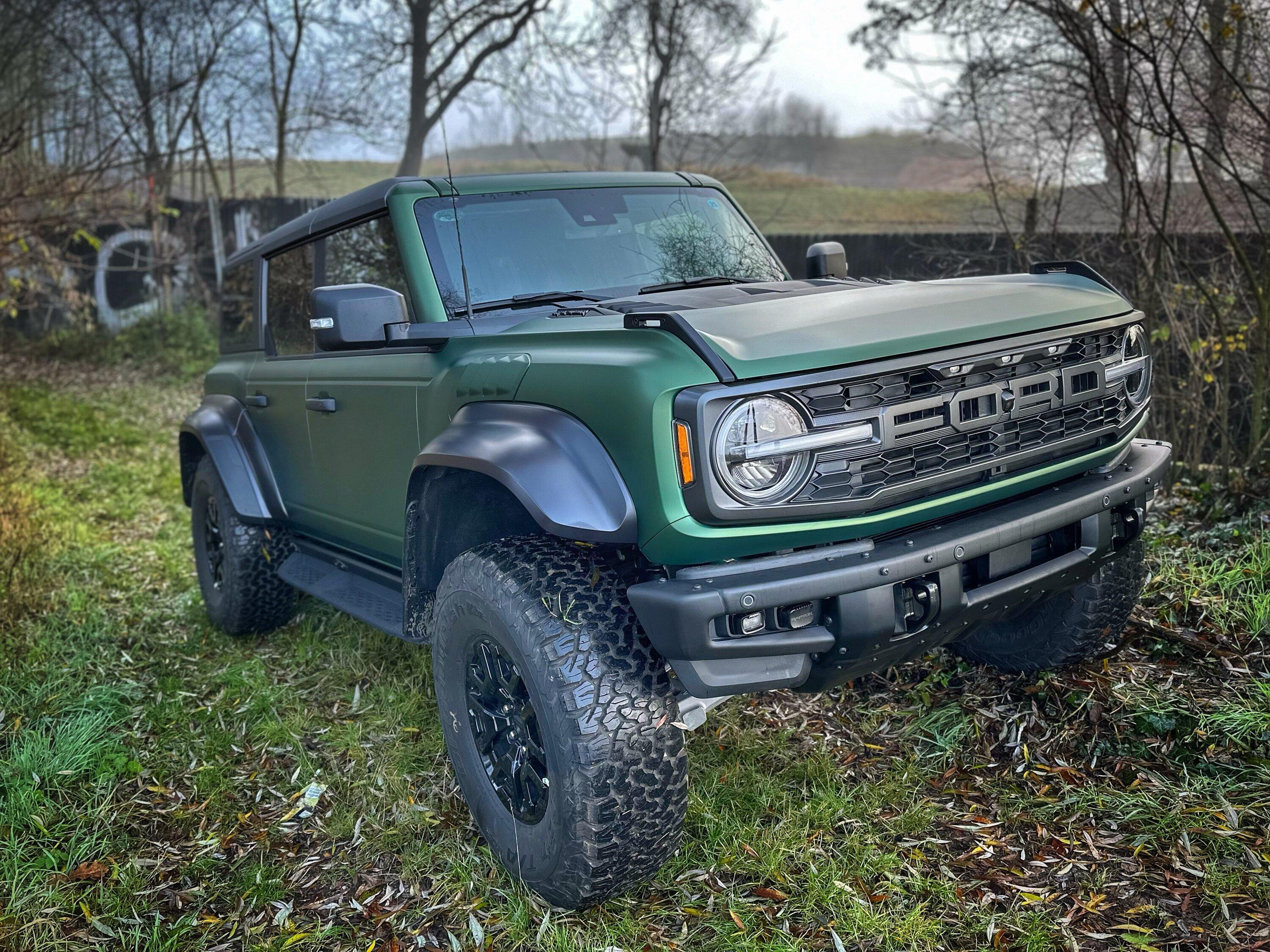 Ford Bronco Eruption Green Bronco Raptor wrapped in satin stealth PPF wrap with black bumper 20714855-DC95-41F4-81D4-4C859E94D165