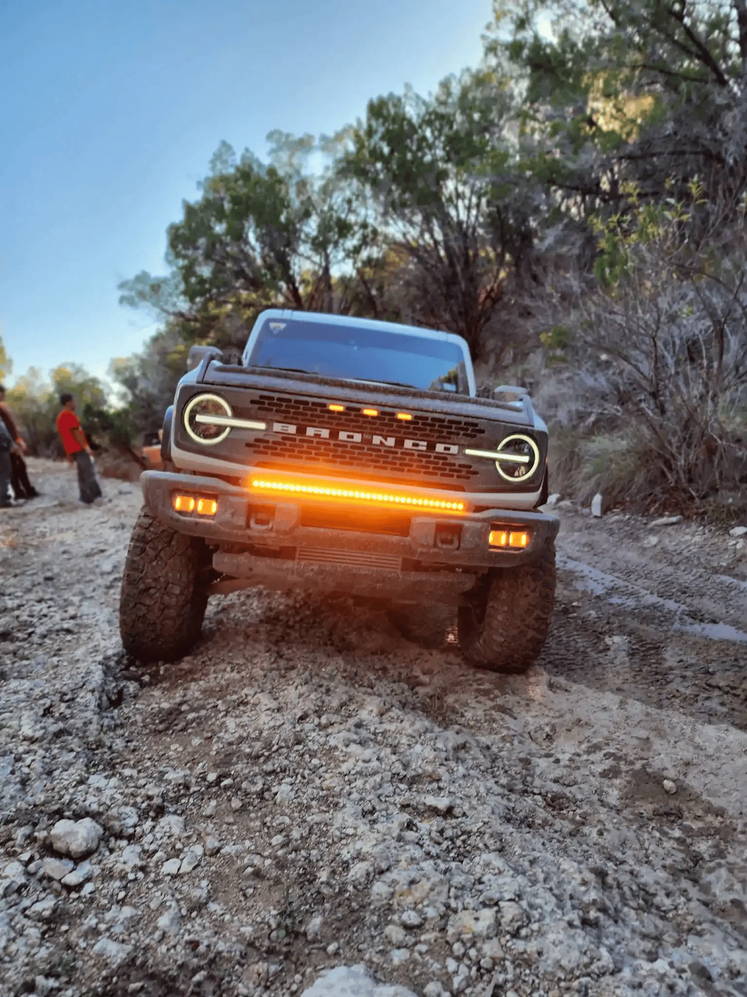 Ford Bronco M&R Capable Bumper amber lightbar installed 1669659965946