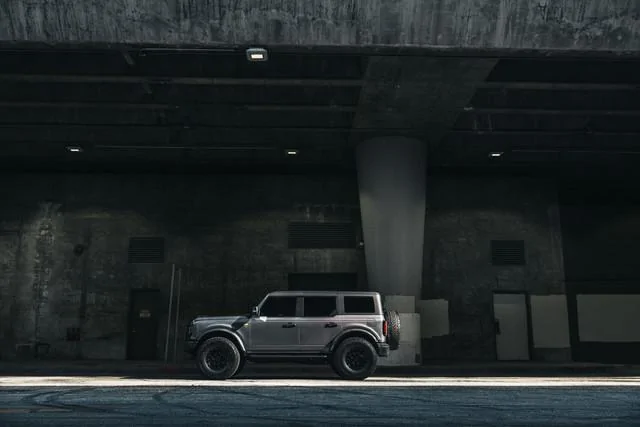 Ford Bronco Show us your installed wheel / tire upgrades here! (Pics) 11-18-22-Vorsteiner-Broncos-HI-0027-min