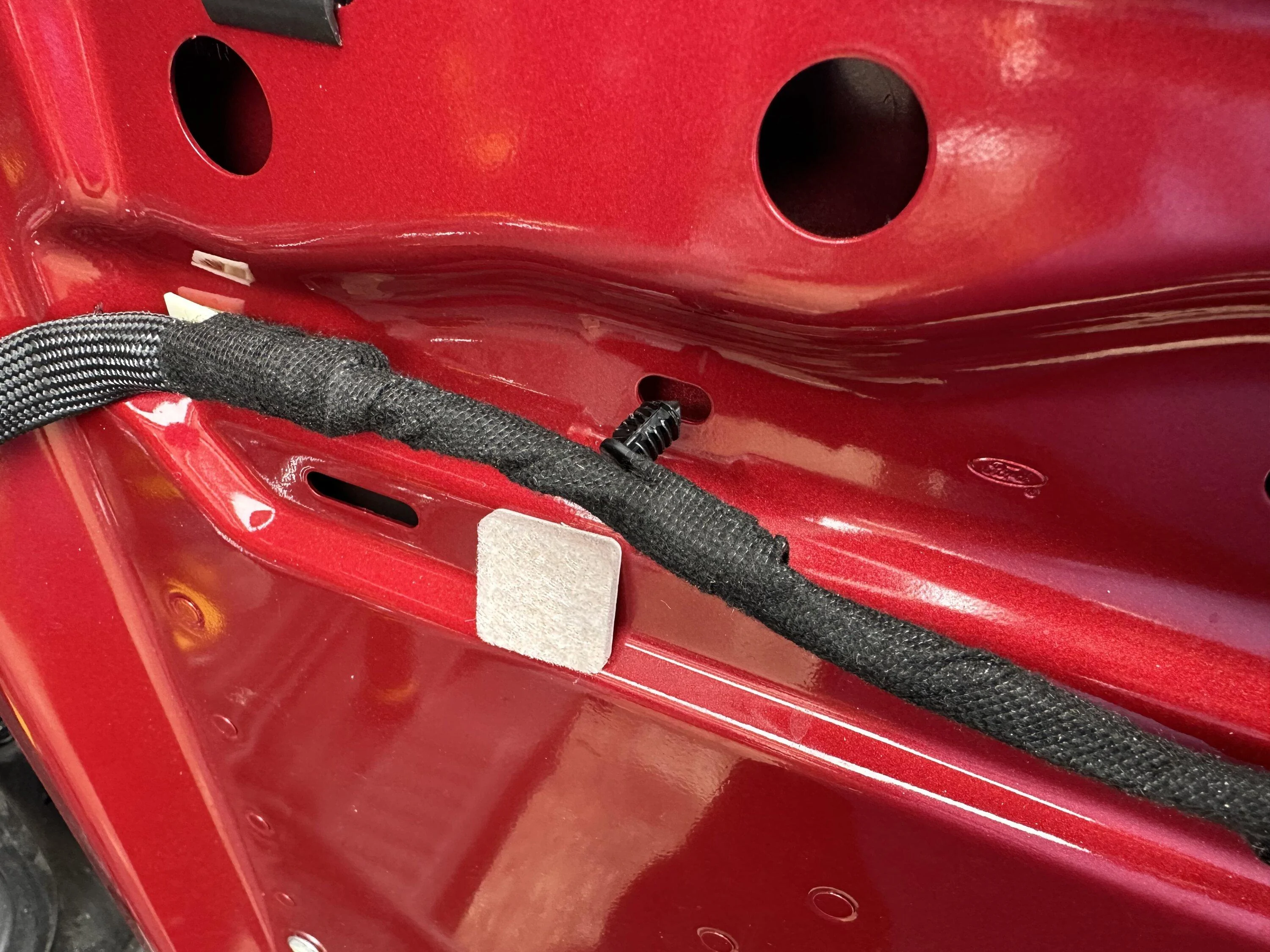 Ford Bronco Gnarly tailgate rattle 87036647-8C2C-4C3D-9370-B1E41AAF6022