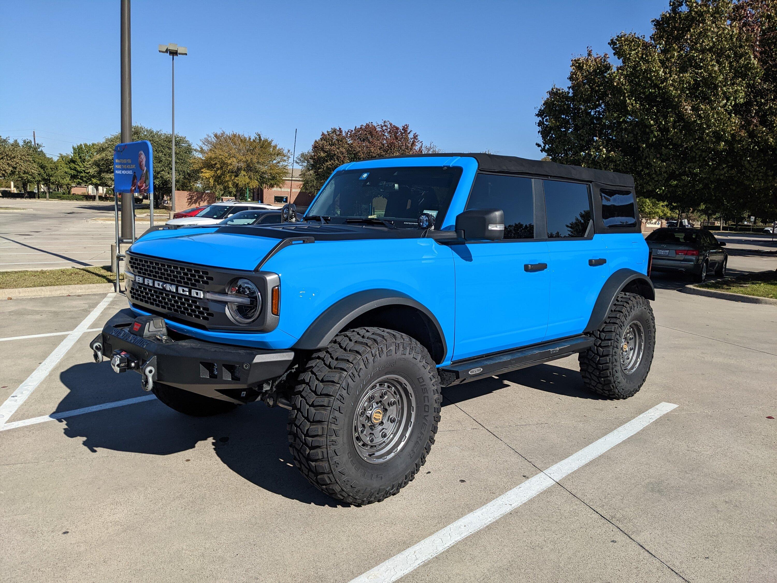 Ford Bronco Show me your broncos on 37’s… PXL_20221120_165634883