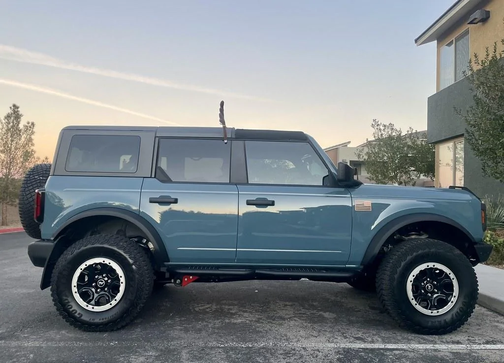 Ford Bronco INSTALLED - BestTop Sunrider :) 52532539566_3856640e78_