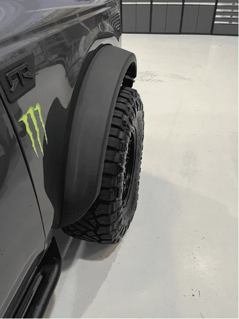 Ford Bronco RTR EVO 6 Wheels image-edcb8b74-fc2a-4a88-a97b-7396432aa0b7