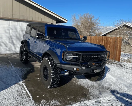 Ford Bronco Lightning Blue First Edition on 37's, 17" Dirtylife beadlocks wheels, King Shocks 1669830941311
