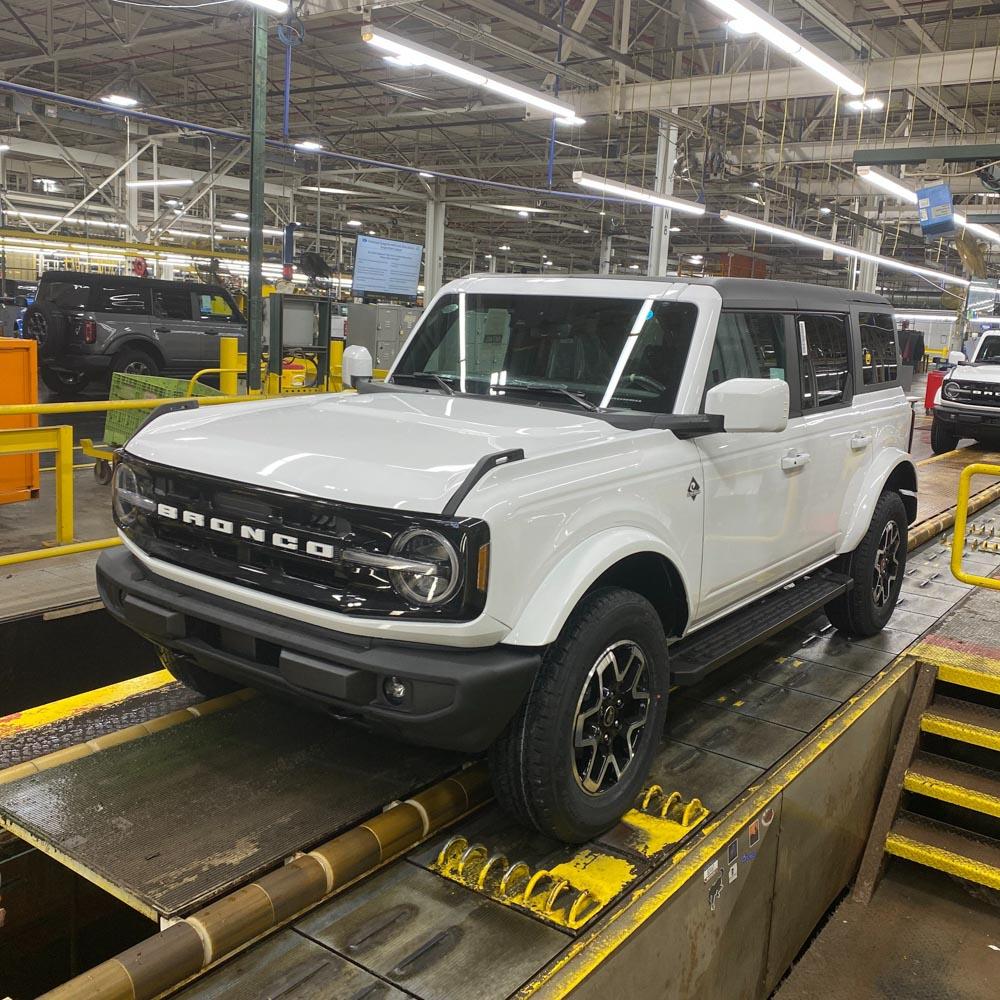 Ford Bronco 10/31/2022 build week group 8366B8BC-DC6F-4E66-B893-BED22B612BE7