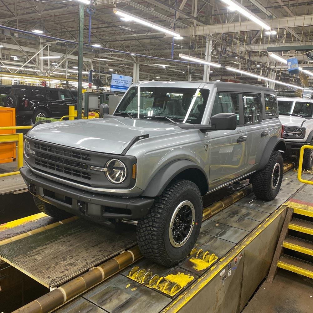 Ford Bronco 10/31/2022 build week group Bronco