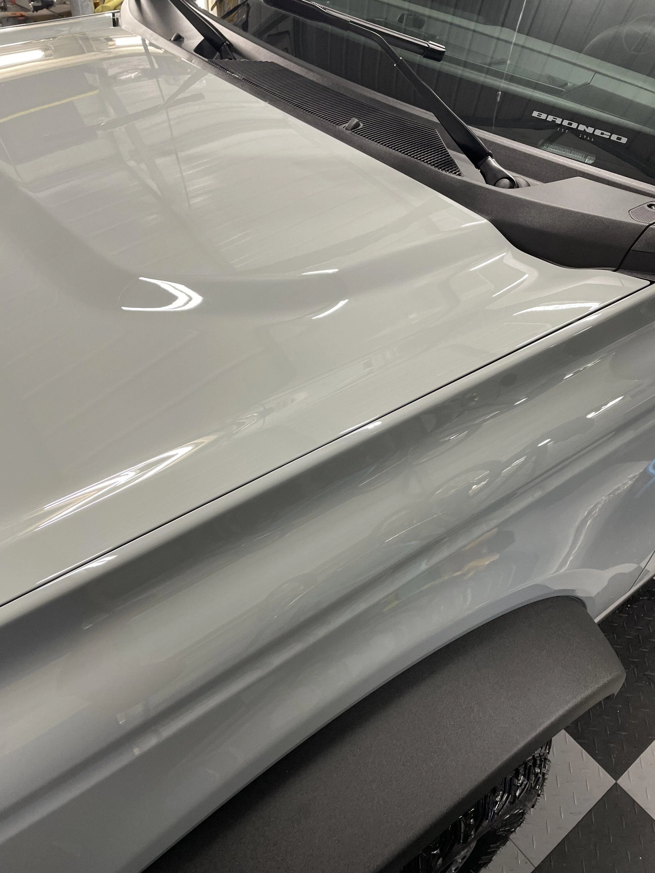 Ford Bronco CACTUS GRAY Bronco Club 69039669872__9FD2A799-2CA6-4984-A9B5-D11D1D063ED1