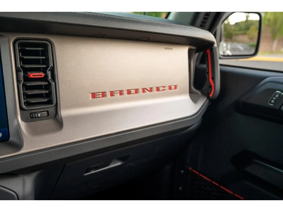 Ford Bronco DASH - DRILL HOLES? CLEARANCE? 2022_Ford_Bronco_Raptor_72