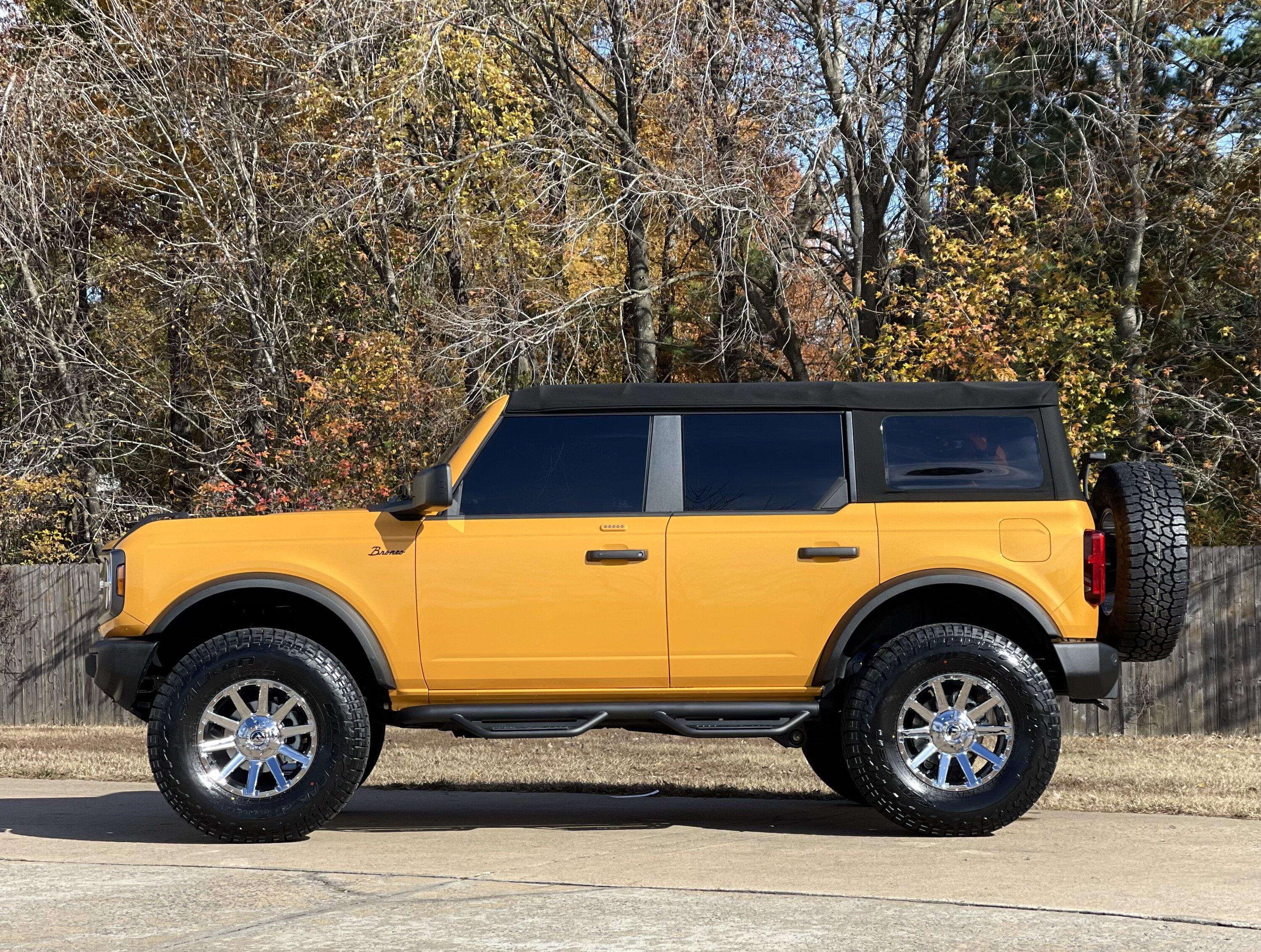 Ford Bronco Hello from Arkansas 6FBD3291-B6D3-4ADF-97E4-3A46C3F59EA4