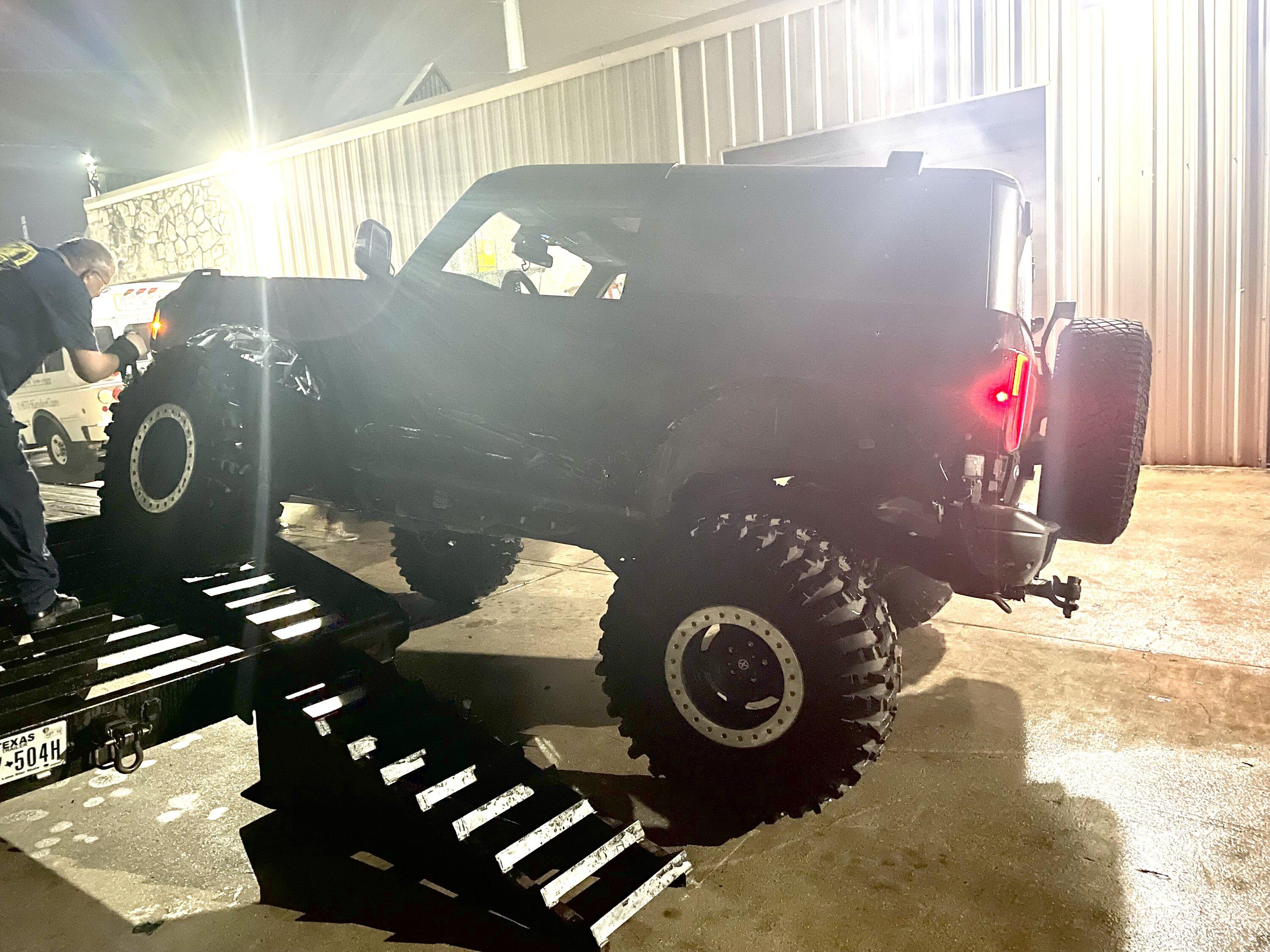 Ford Bronco @4Lo_lyfe my build -- Bronco 2-Door on 40’s and 3" inch body lift 00519F21-FADC-43B8-A374-96A370991462