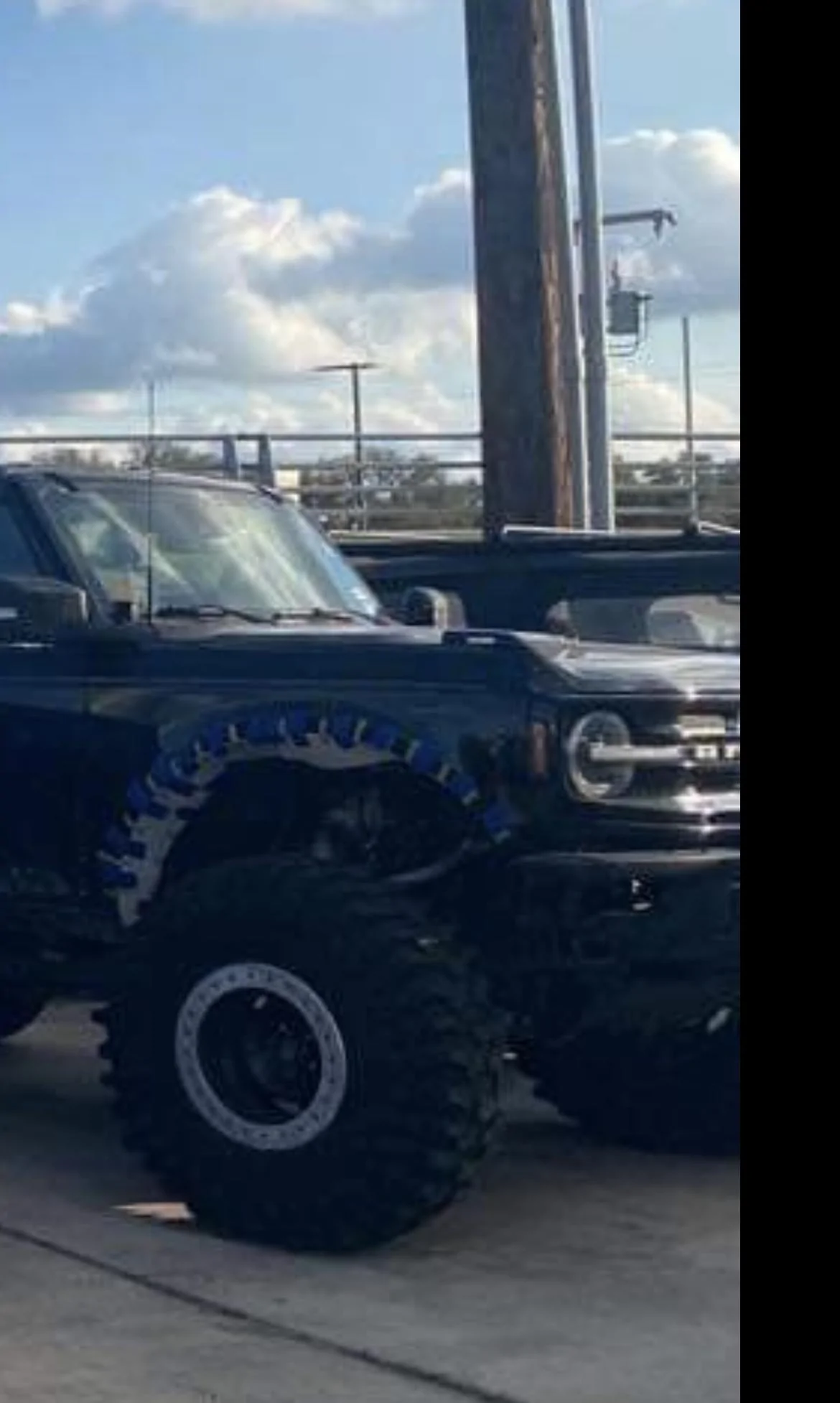 Ford Bronco @4Lo_lyfe my build -- Bronco 2-Door on 40’s and 3" inch body lift 4C07F62E-7B1C-4681-8FB8-8E6C0241639B