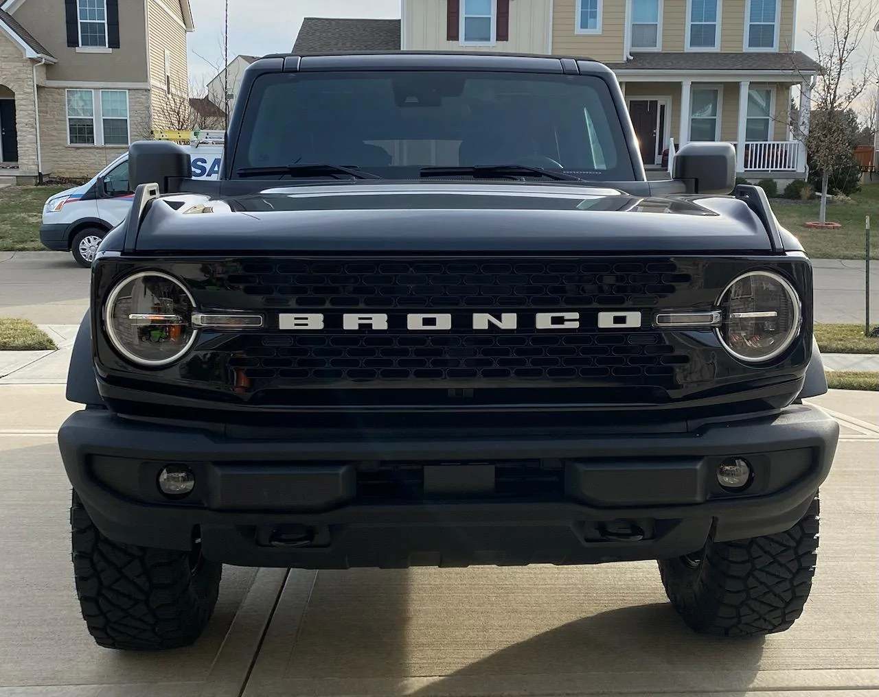 Ford Bronco SHADOW BLACK Bronco Club IMG_9505