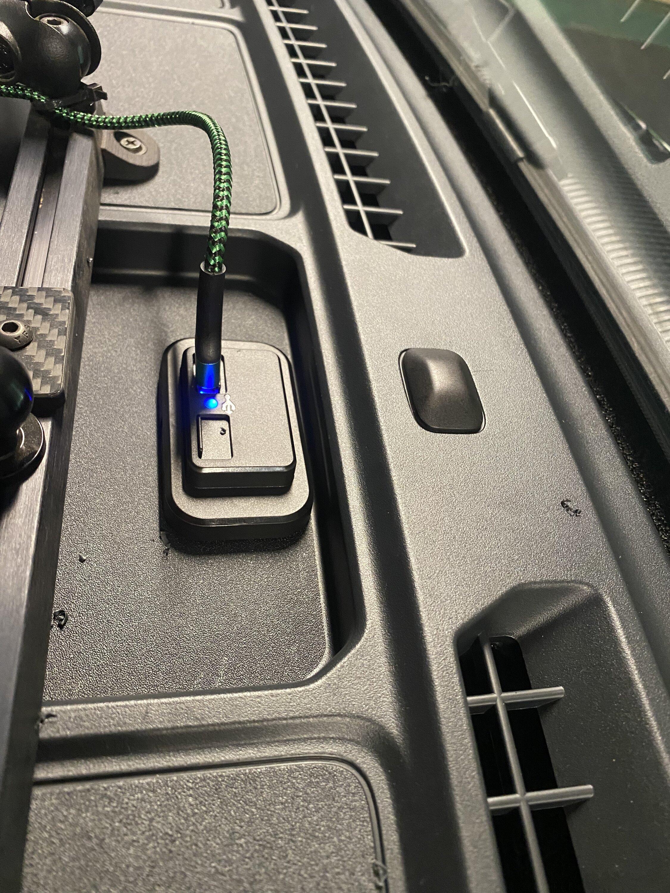 Ford Bronco Adding USB to a non Lux dash ? 4E84FFF0-9BB4-4441-A1D3-254BC44D456A