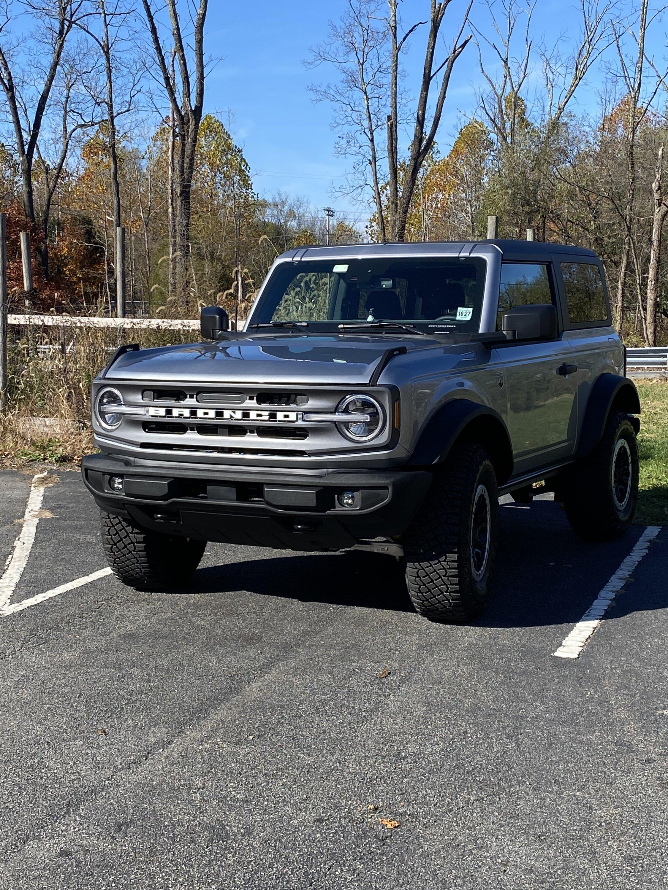Ford Bronco ICONIC SILVER Bronco Club C0FA1C16-56BC-4DBA-849E-47AD22F5B551