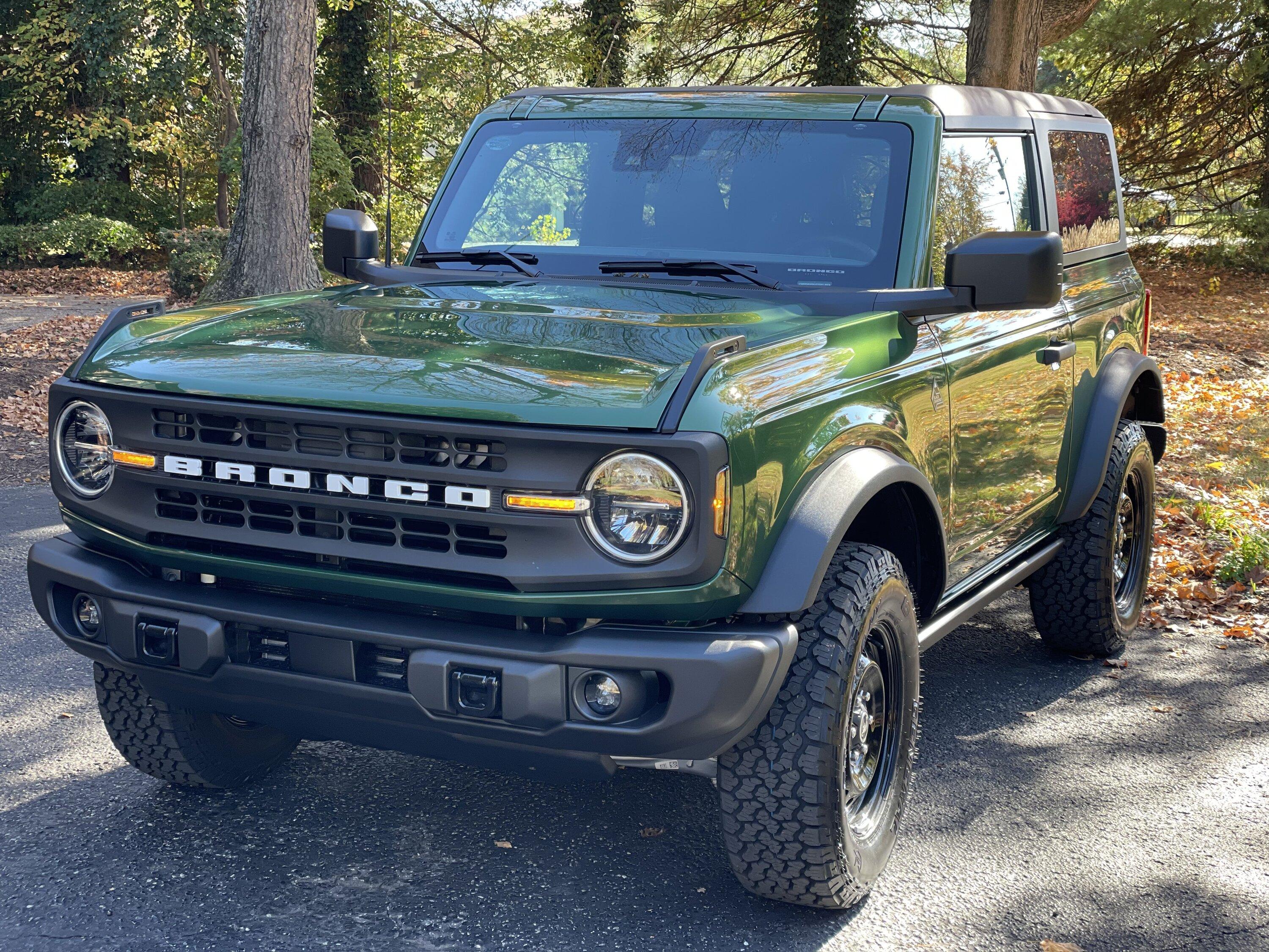 Ford Bronco 2022 Black Diamond 2-Door 7MT IMG_5364