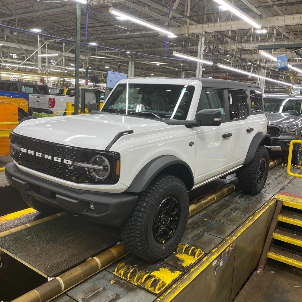 Ford Bronco Unofficial Awaiting Shipping thread. Bronco Assembly pic