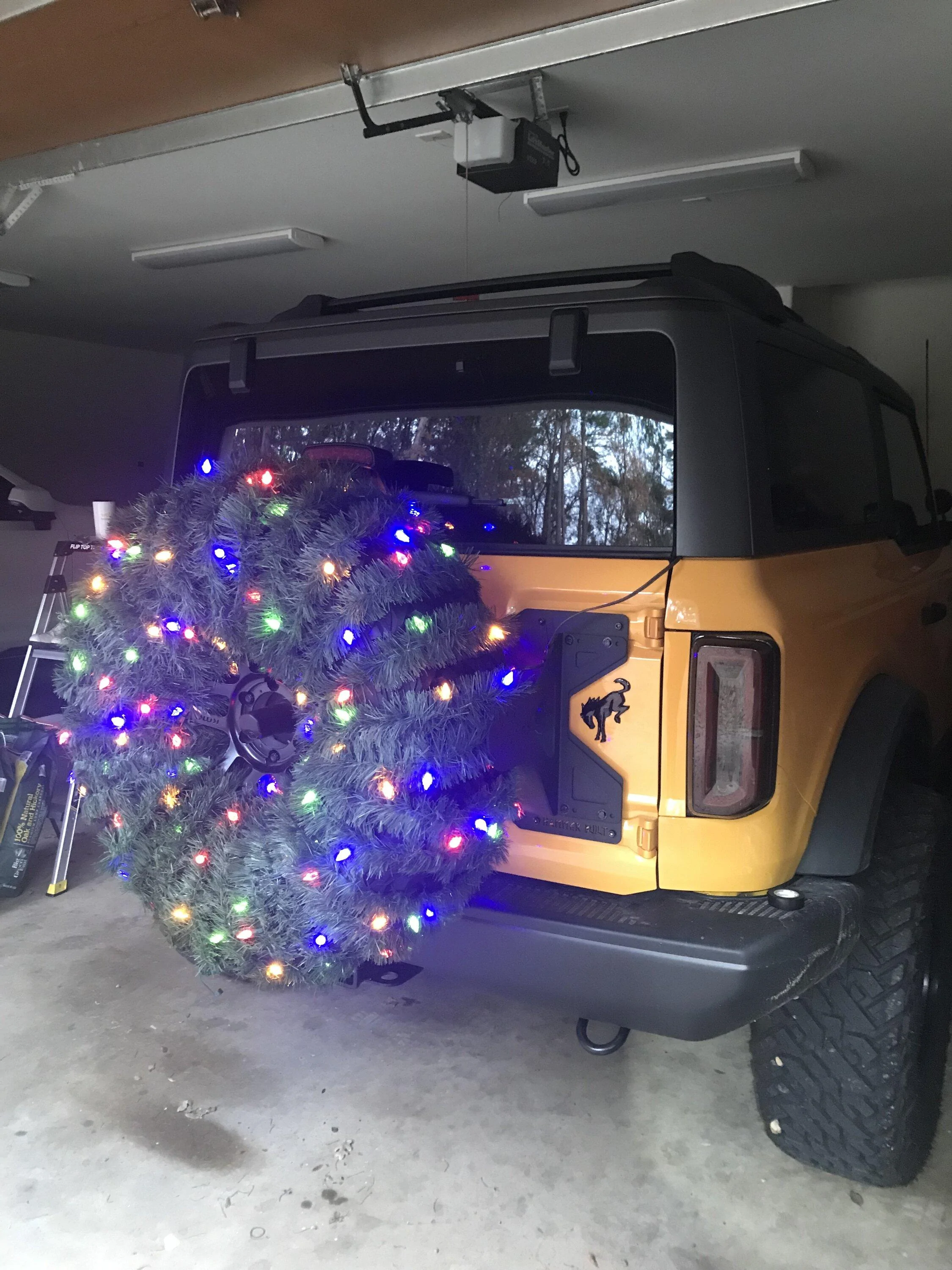 Ford Bronco How are you decorating your Bronco for Christmas or holidays? Post yours! 🎅 IMG_7782