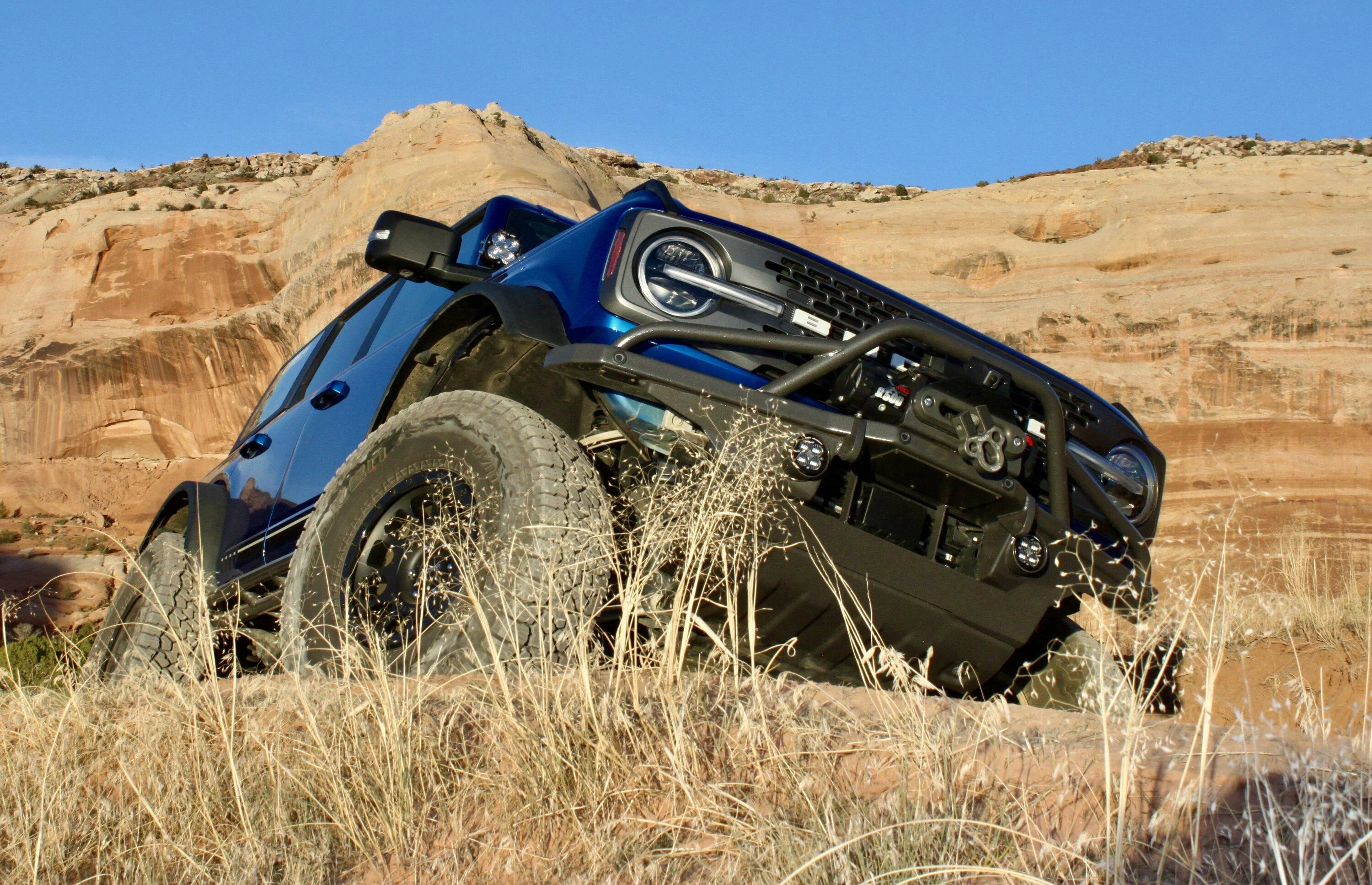 Ford Bronco LIGHTNING BLUE Bronco Club IMG_5423