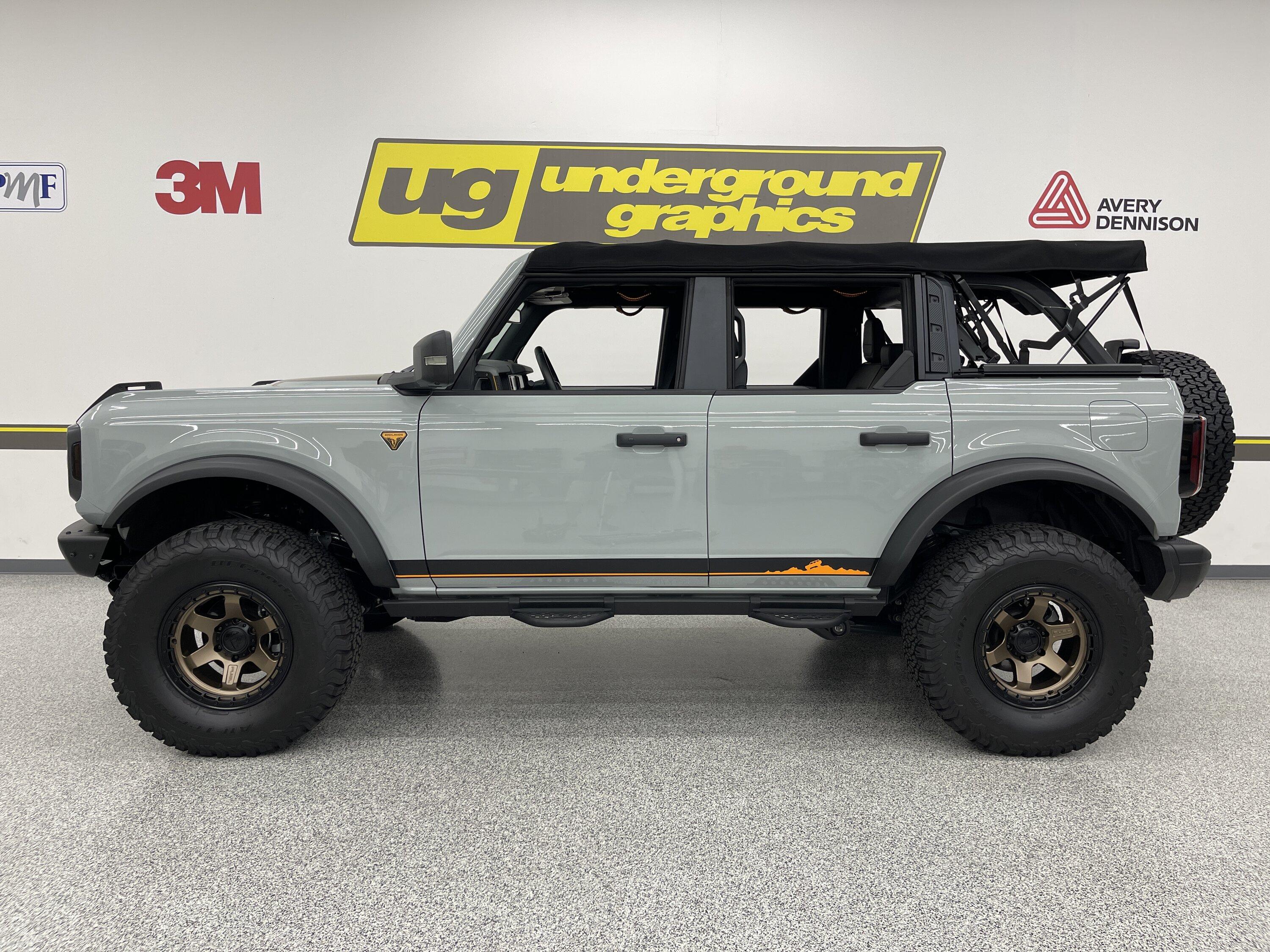 Ford Bronco Bronco "Rocker" stripe kits:  photos and info IMG_9491.JPG