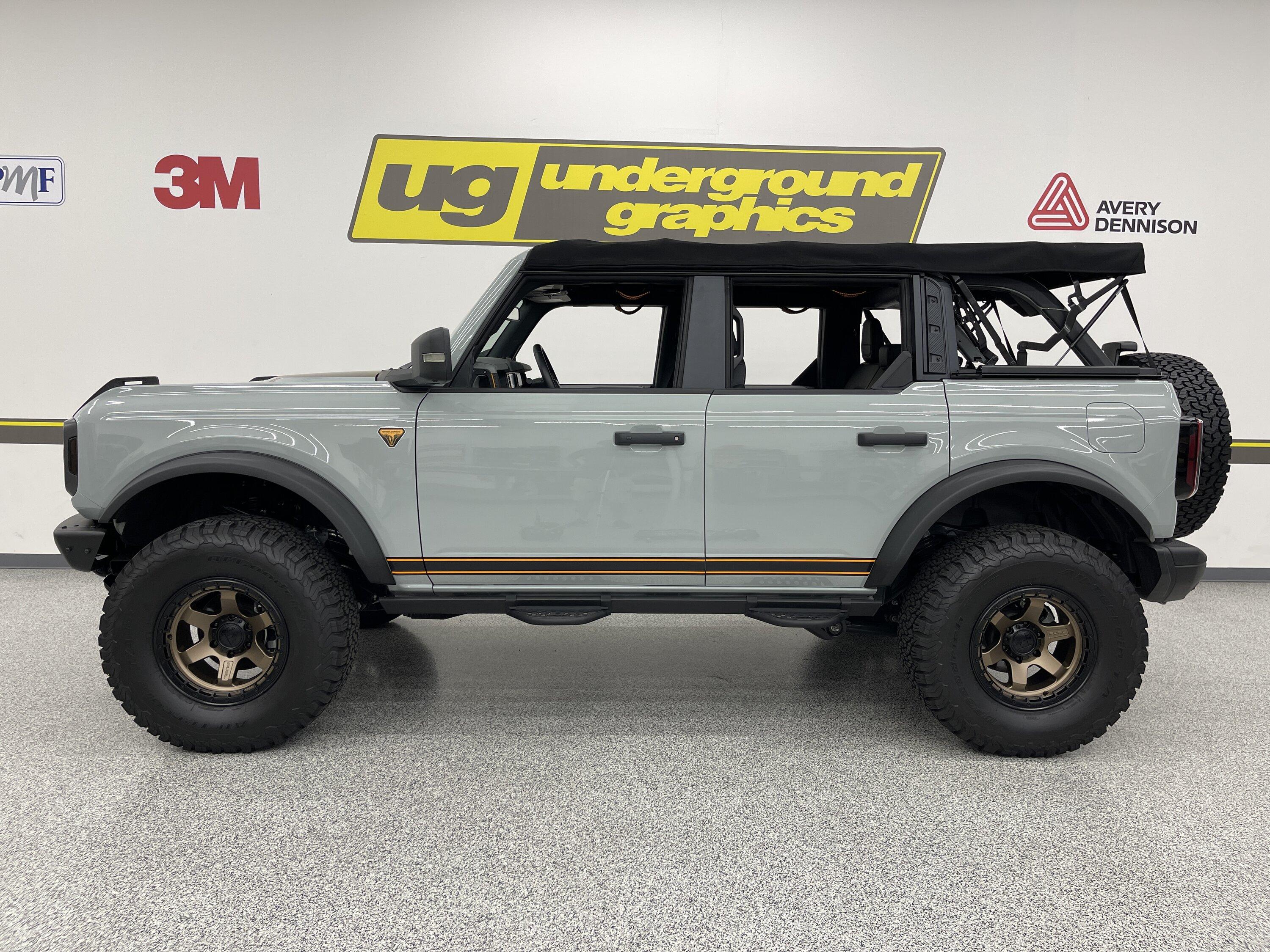 Ford Bronco Bronco "Rocker" stripe kits:  photos and info IMG_9489.JPG