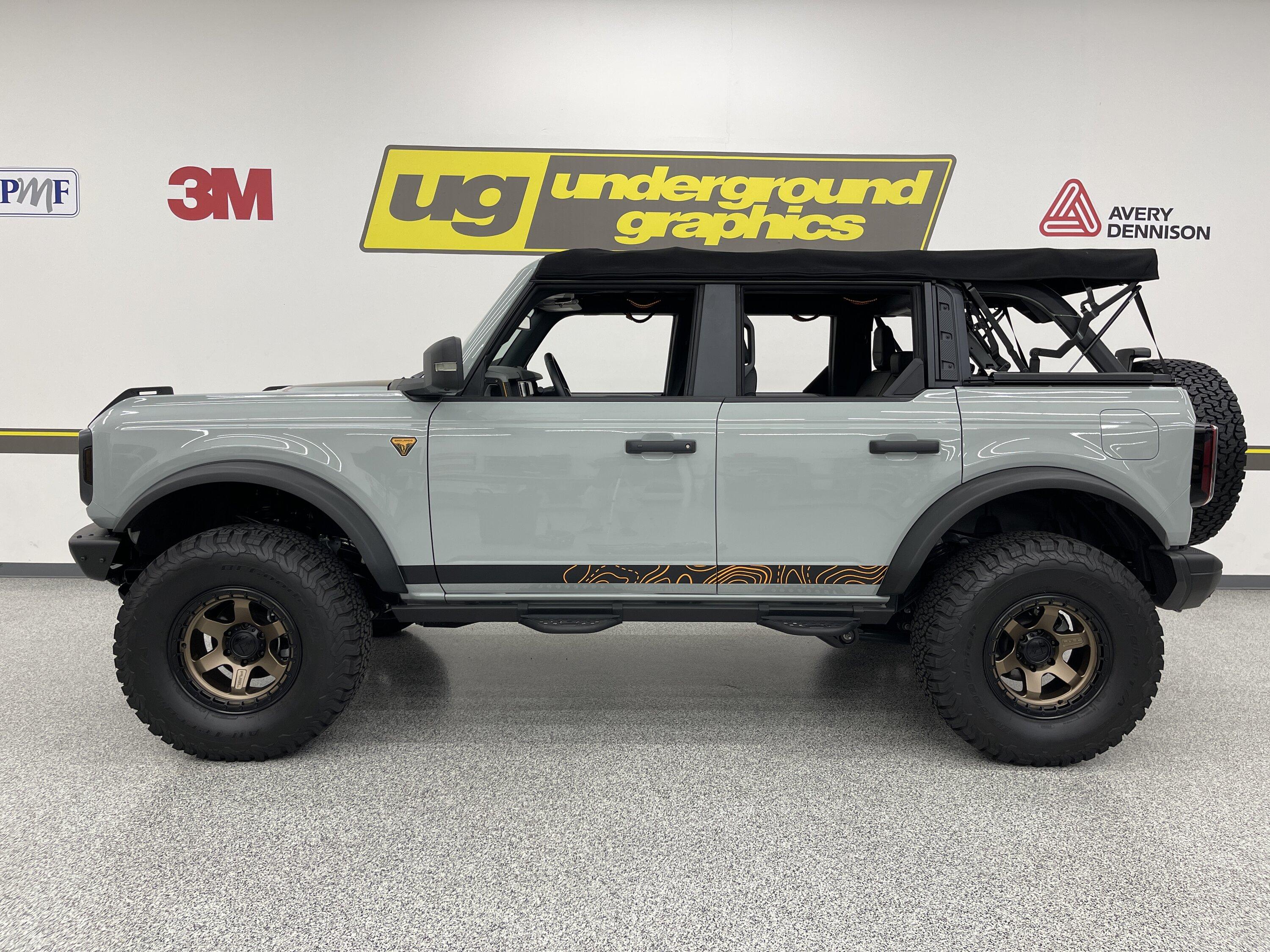 Ford Bronco Bronco "Rocker" stripe kits:  photos and info IMG_9499.JPG