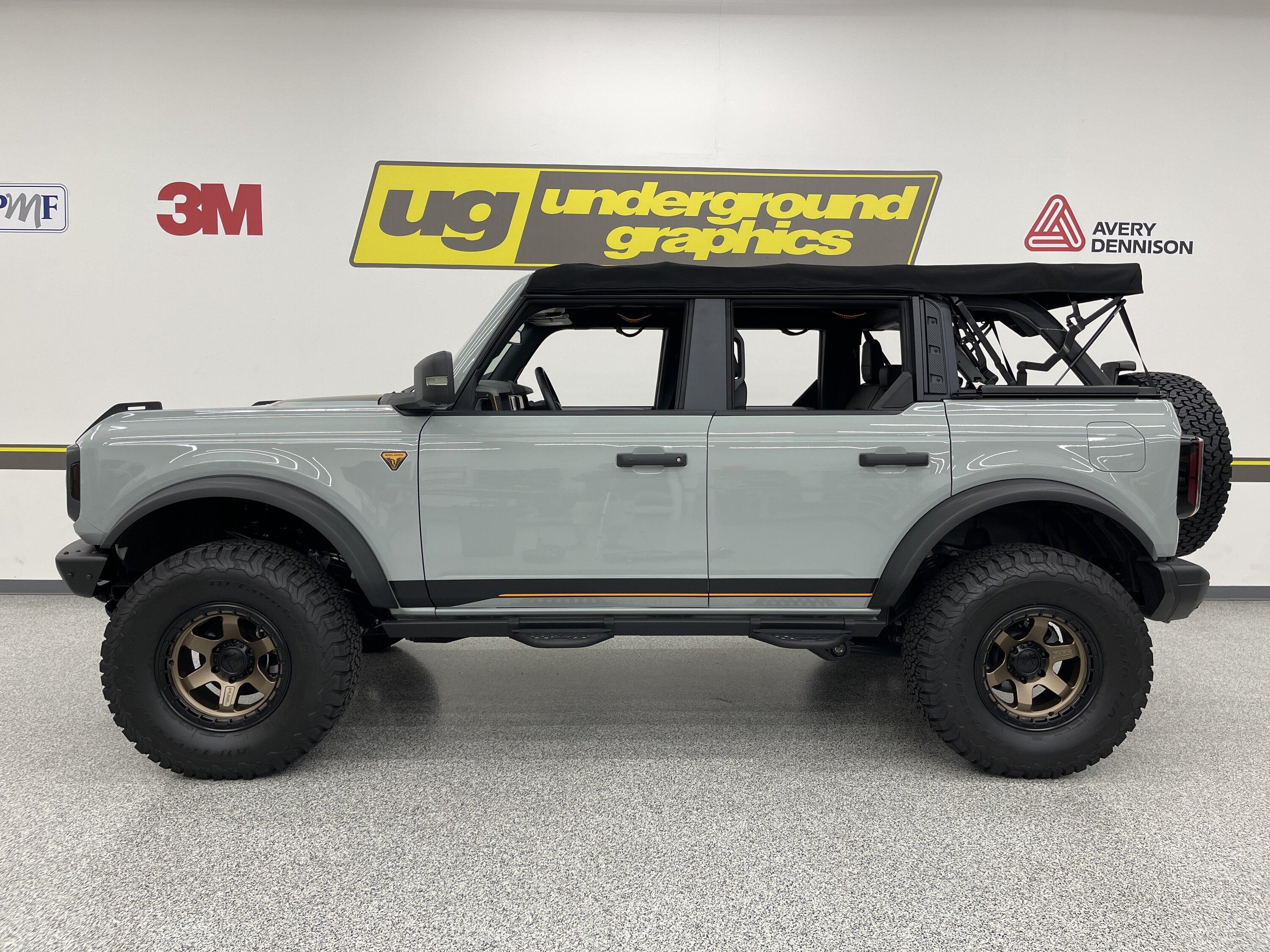 Ford Bronco Bronco "Rocker" stripe kits:  photos and info IMG_9521.JPG