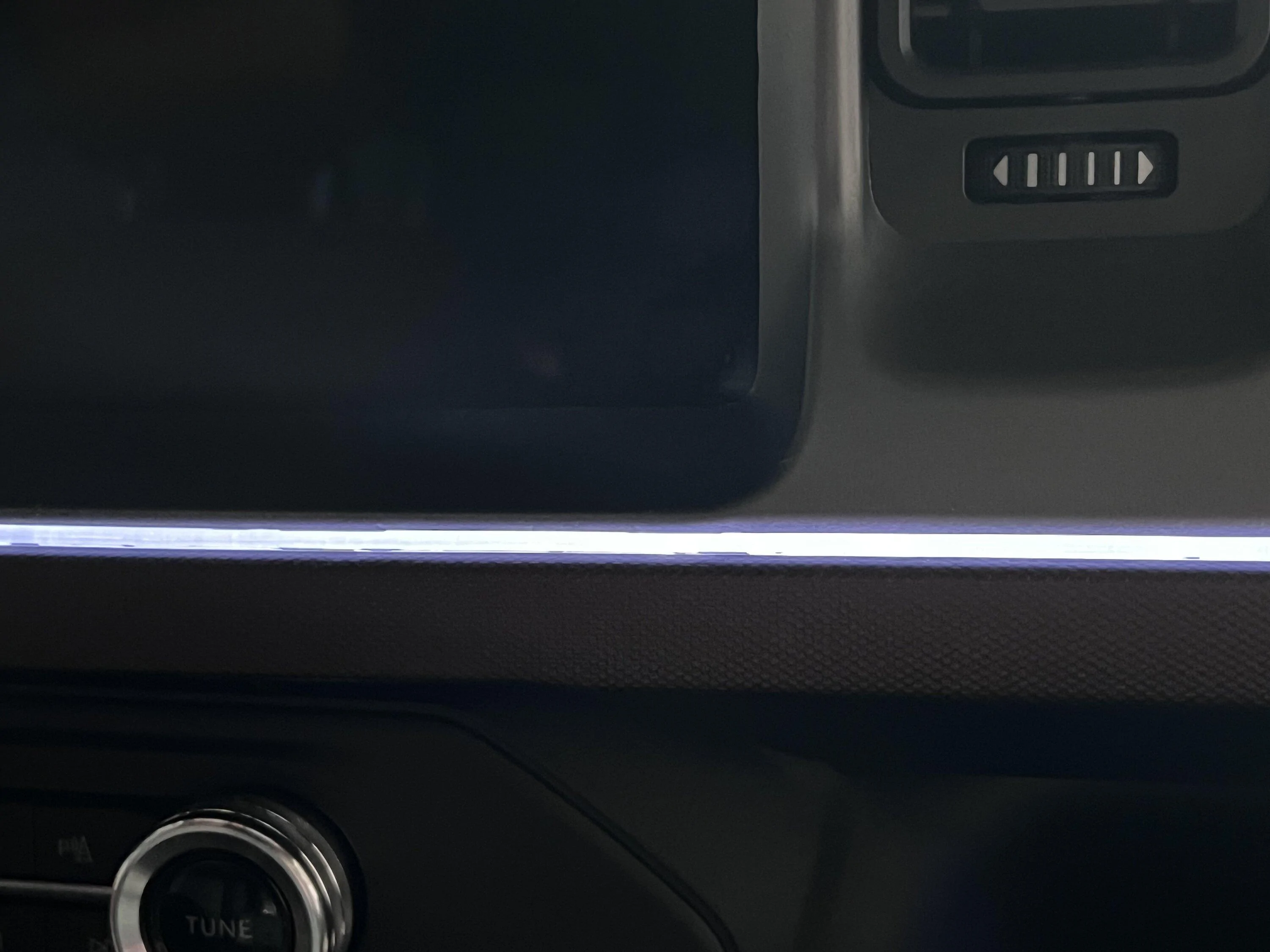Ford Bronco First Look: ORACLE Lighting accent lighting for Bronco Dash 4B2B4B9E-54BE-4C55-87F2-1342BA99A6CE