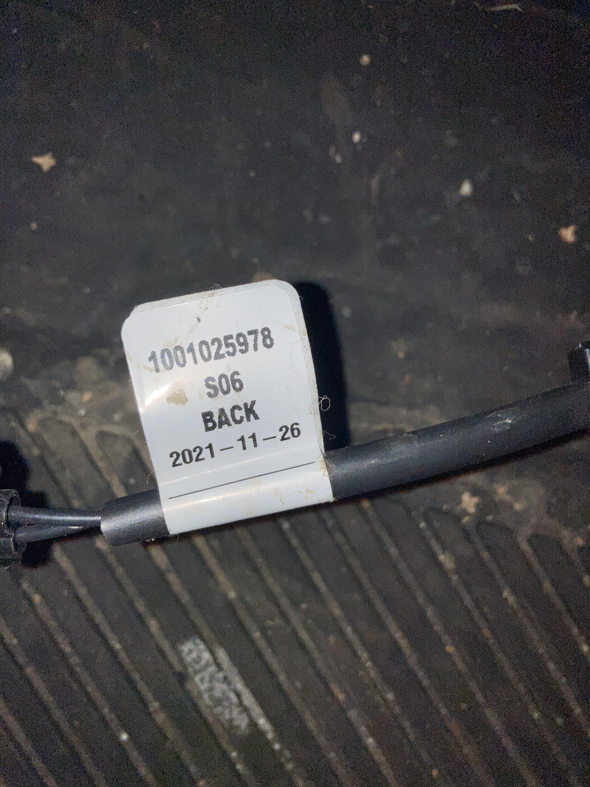 Ford Bronco Mystery cable under seat 11256DEE-3385-42B3-AC0D-2884DF9C98C9
